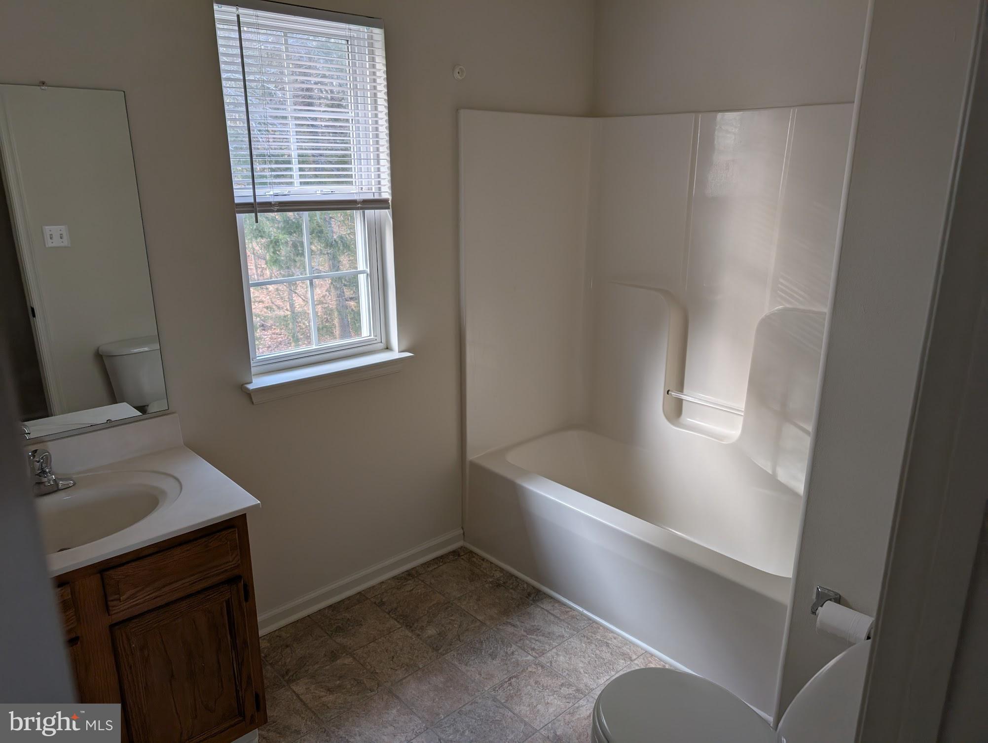 WALNUT HILL - Residential