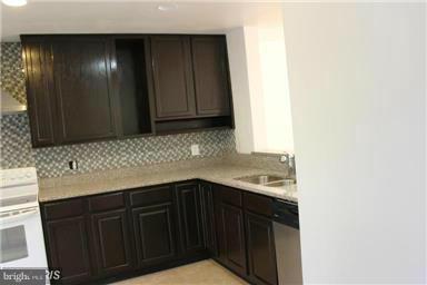 TOWNS OF FOREST HILLS - Residential Lease