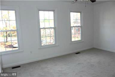 TOWNS OF FOREST HILLS - Residential Lease