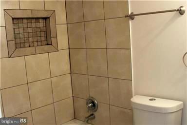 TOWNS OF FOREST HILLS - Residential Lease