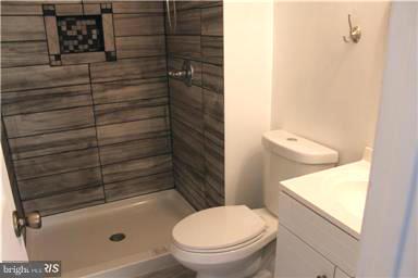 TOWNS OF FOREST HILLS - Residential Lease