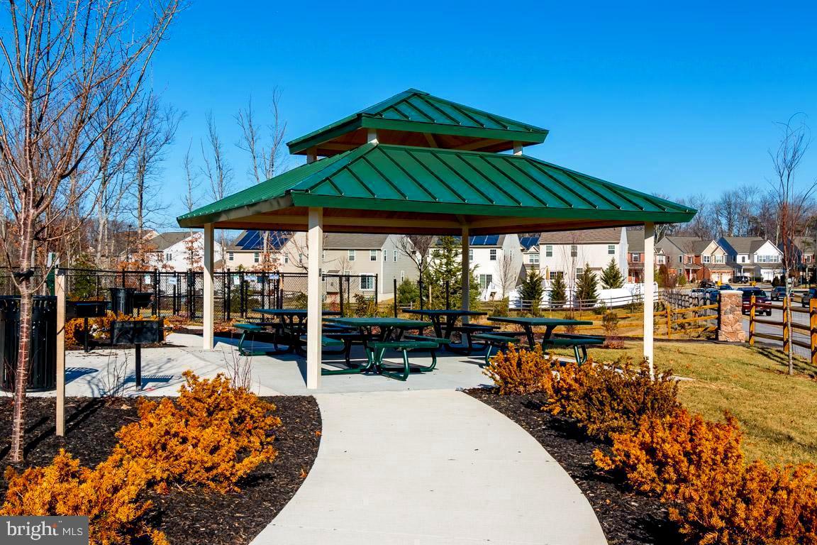 TANYARD SPRINGS - Residential Lease