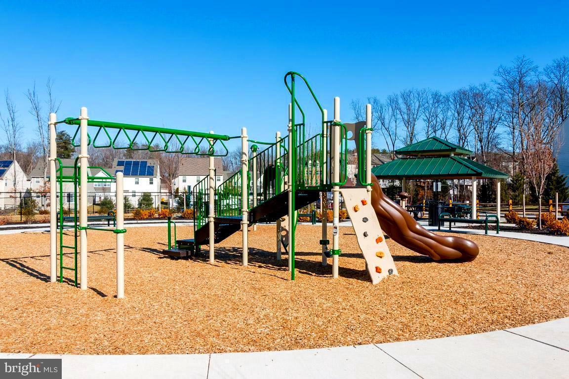 TANYARD SPRINGS - Residential Lease