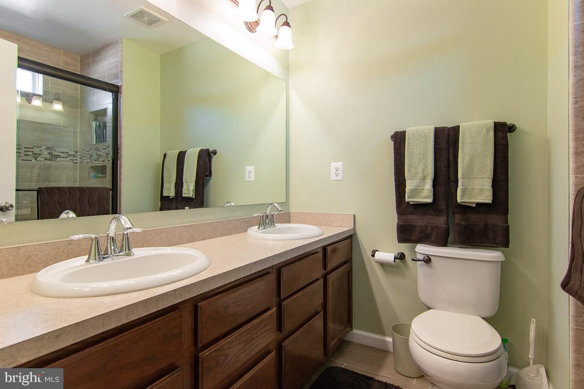 TANYARD SPRINGS - Residential Lease