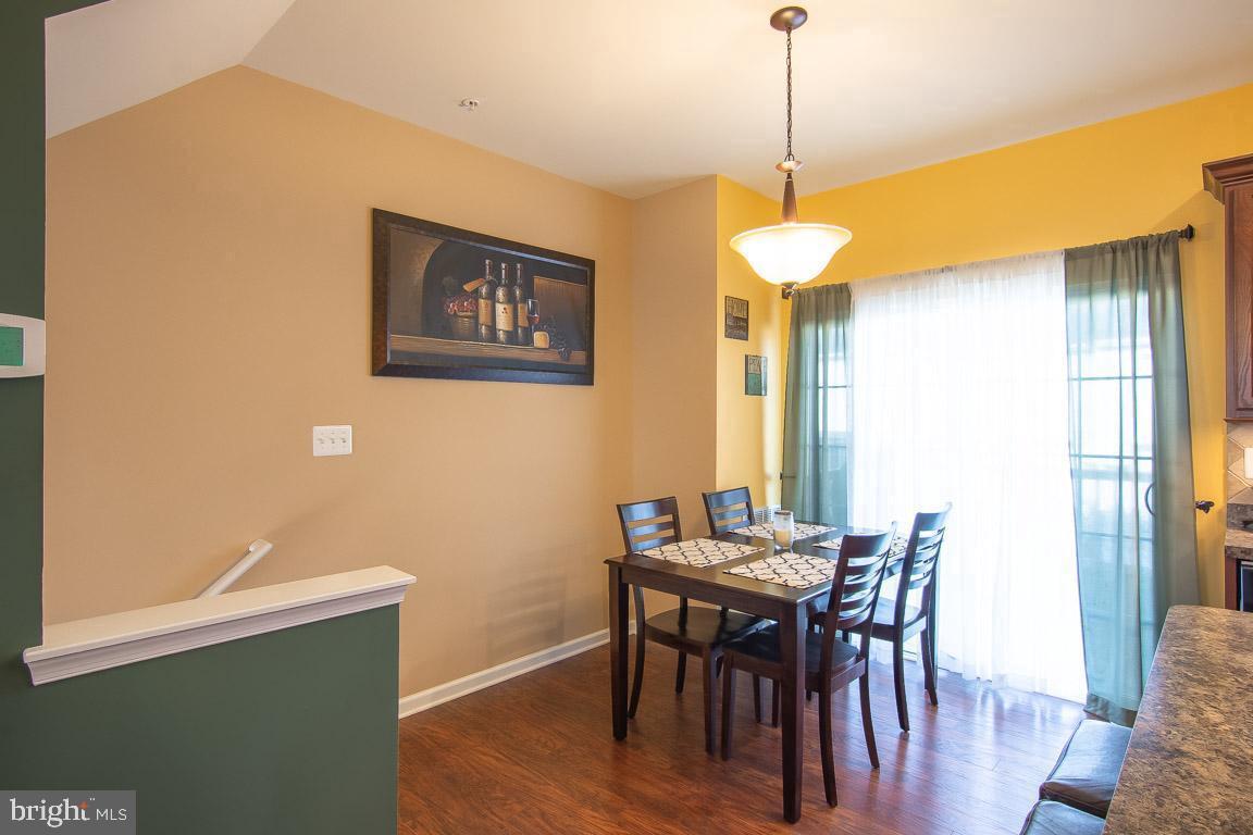 TANYARD SPRINGS - Residential Lease