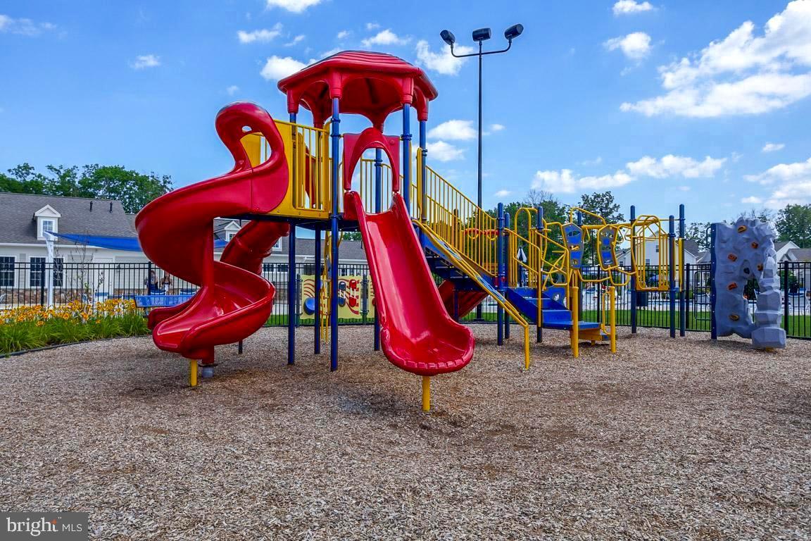 TANYARD SPRINGS - Residential Lease