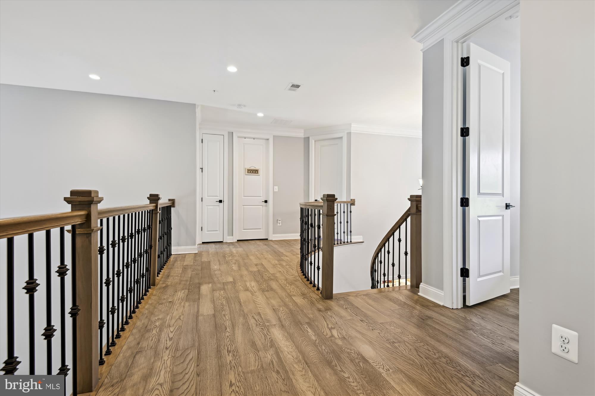 WEATHERSTONE - Residential