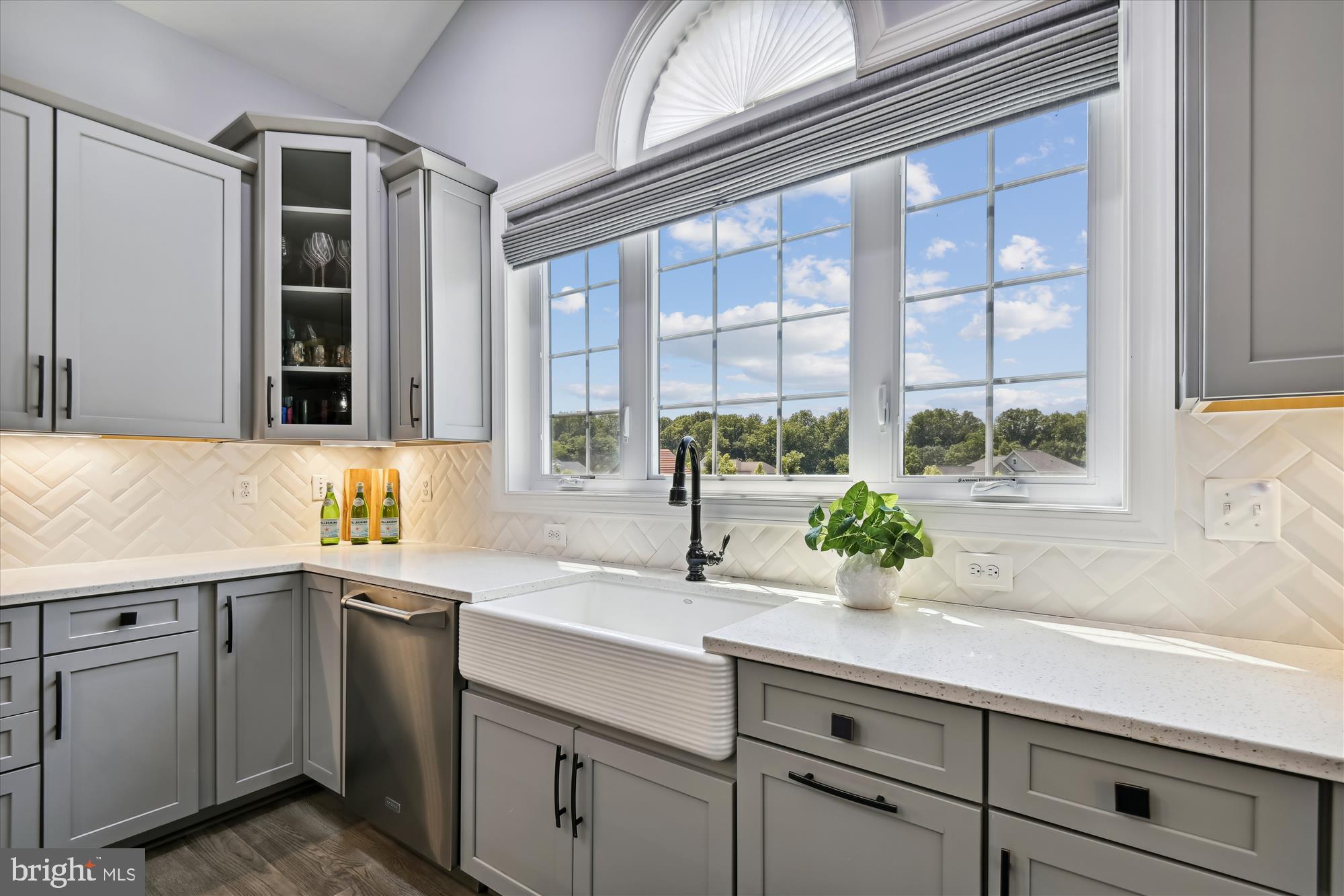 WEATHERSTONE - Residential