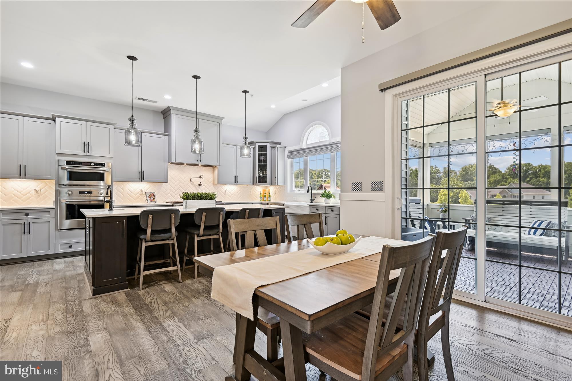 WEATHERSTONE - Residential