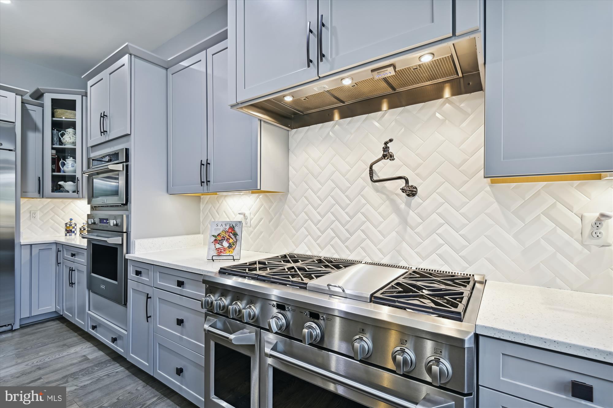 WEATHERSTONE - Residential