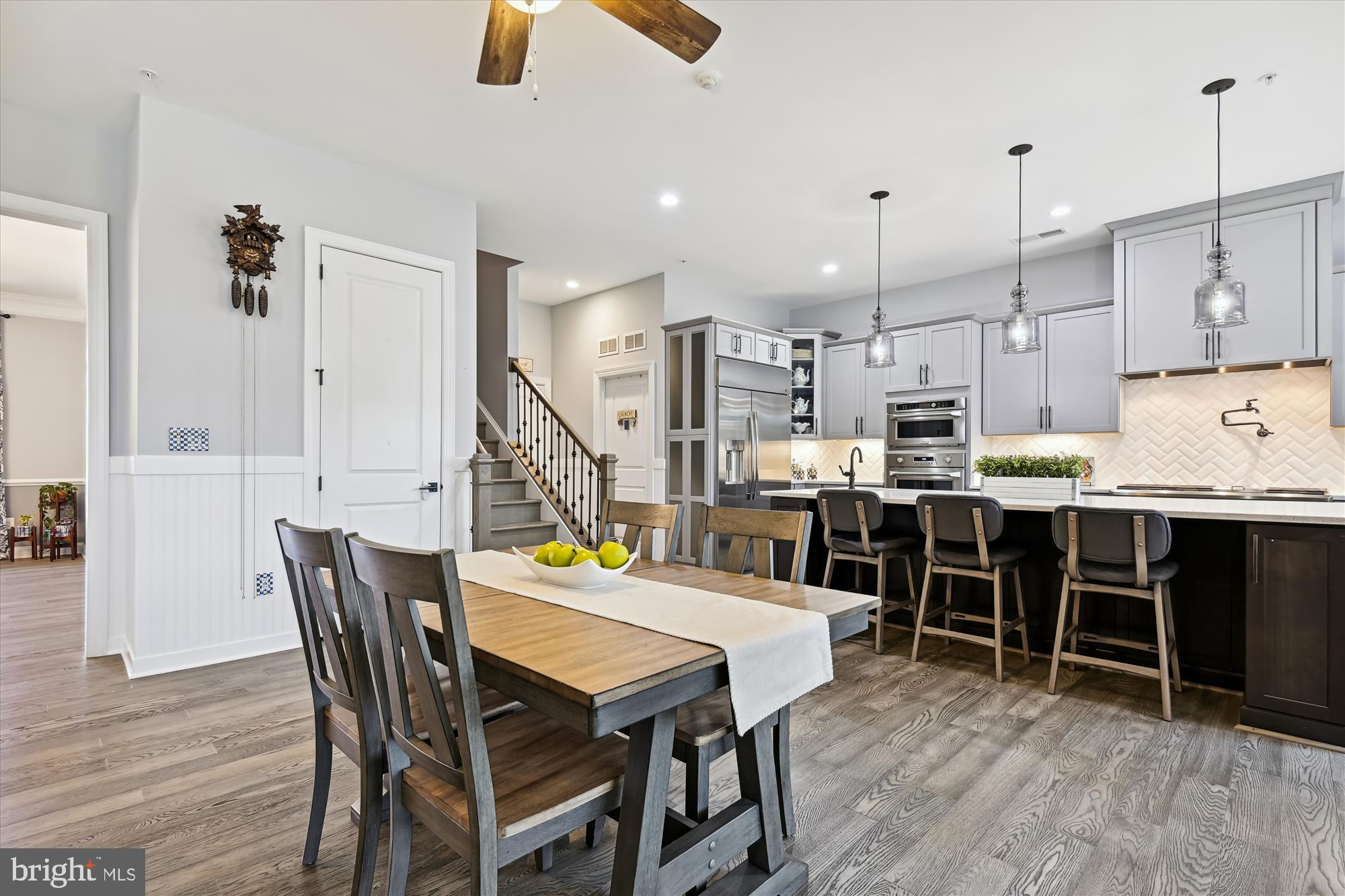 WEATHERSTONE - Residential