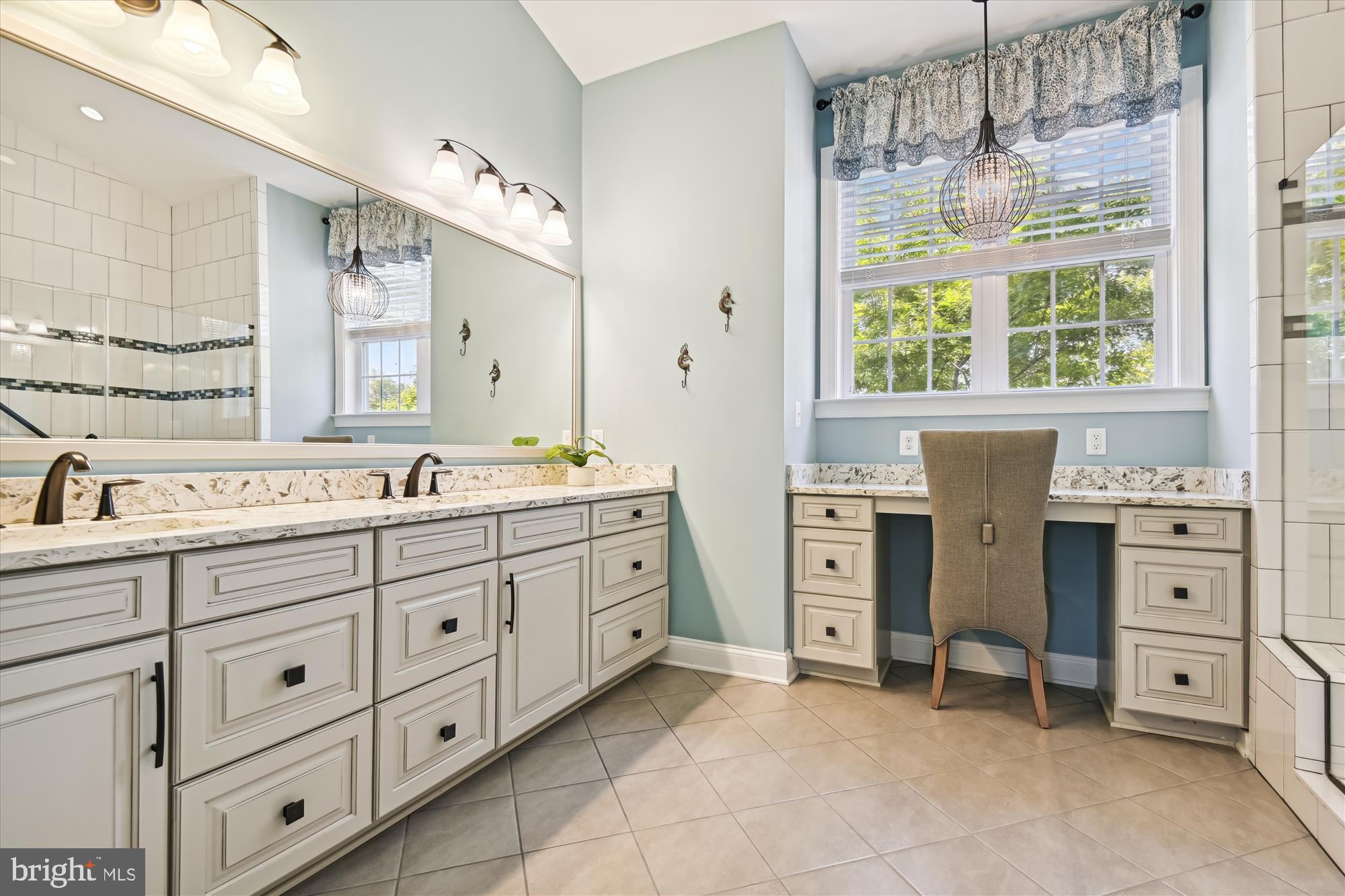 WEATHERSTONE - Residential