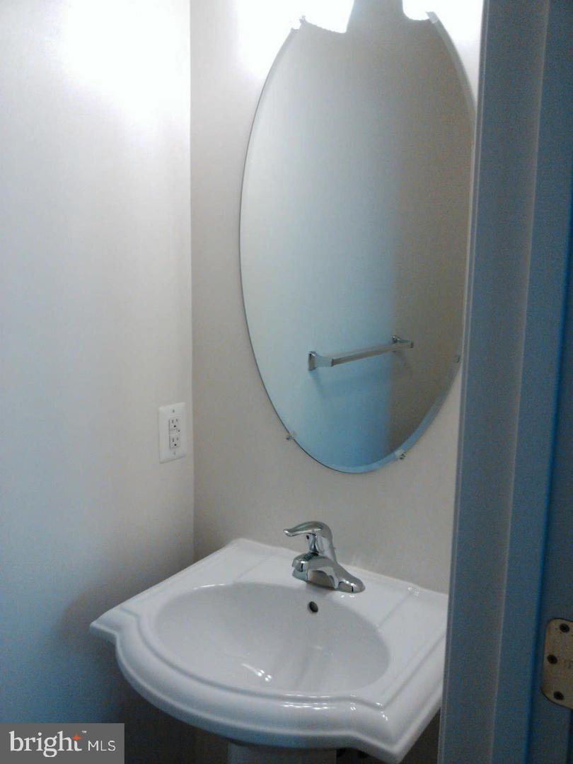 THE AVENUE AT FOREST RUN - Residential