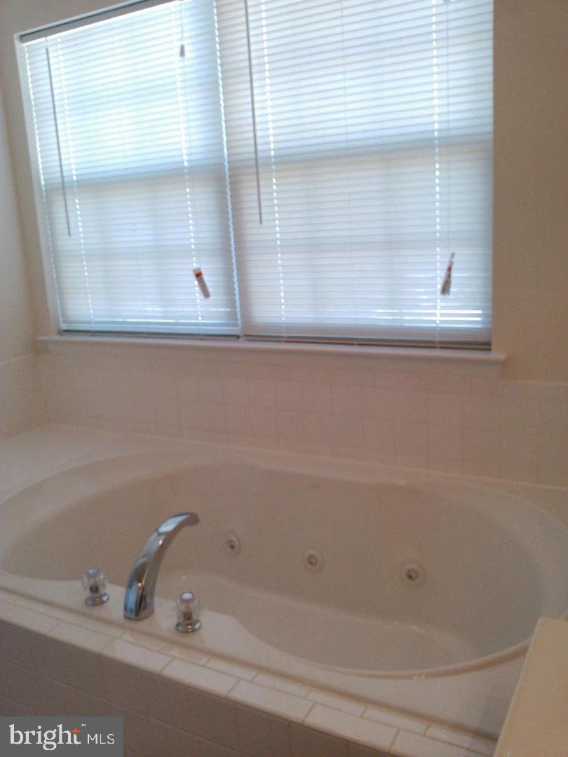 THE AVENUE AT FOREST RUN - Residential