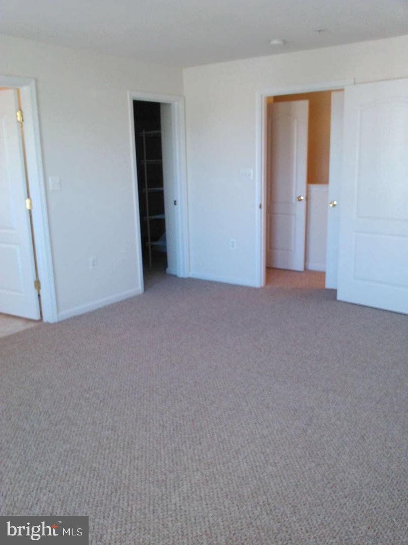 THE AVENUE AT FOREST RUN - Residential