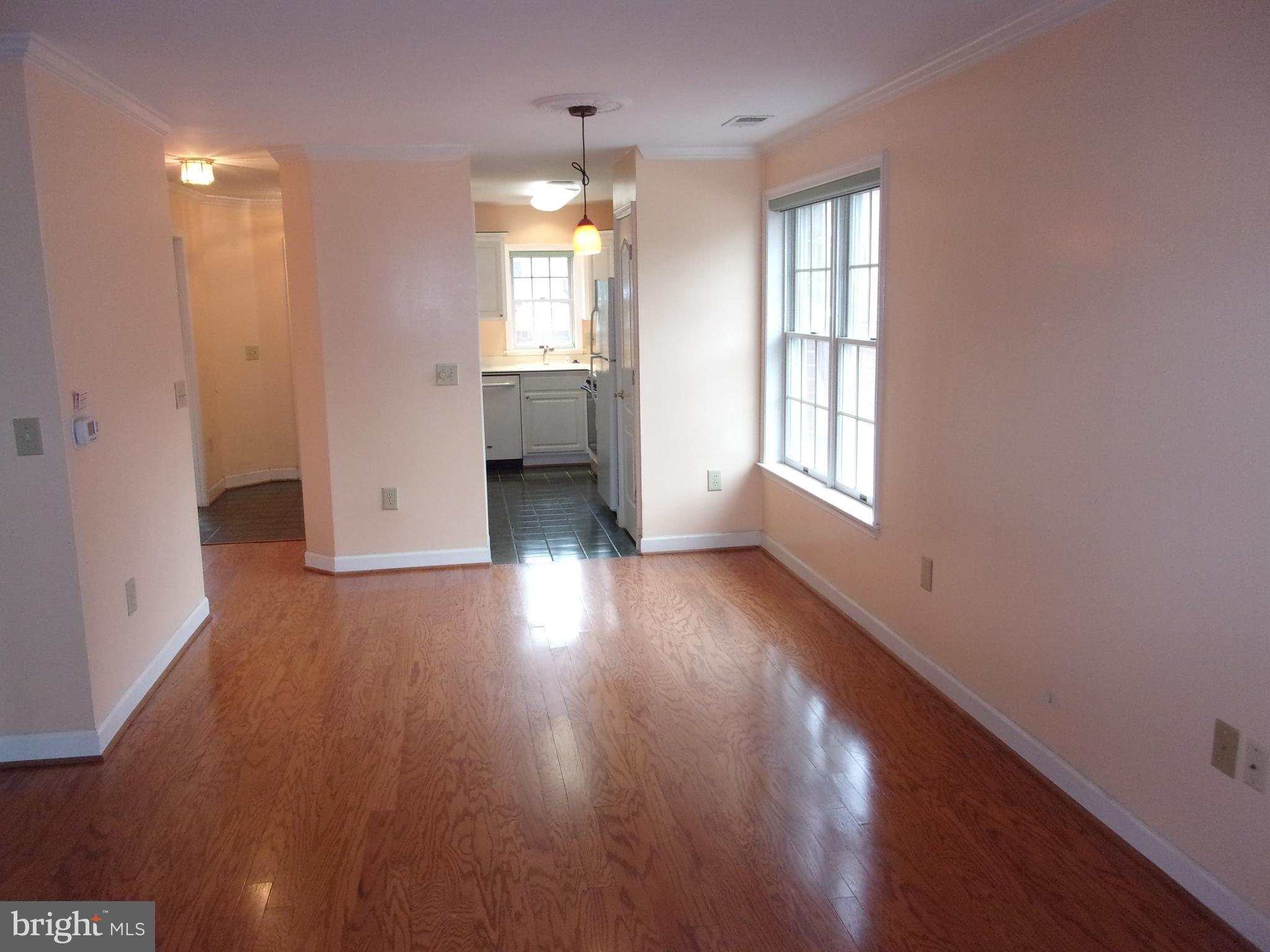6916 FAIRFAX DRIVE 218