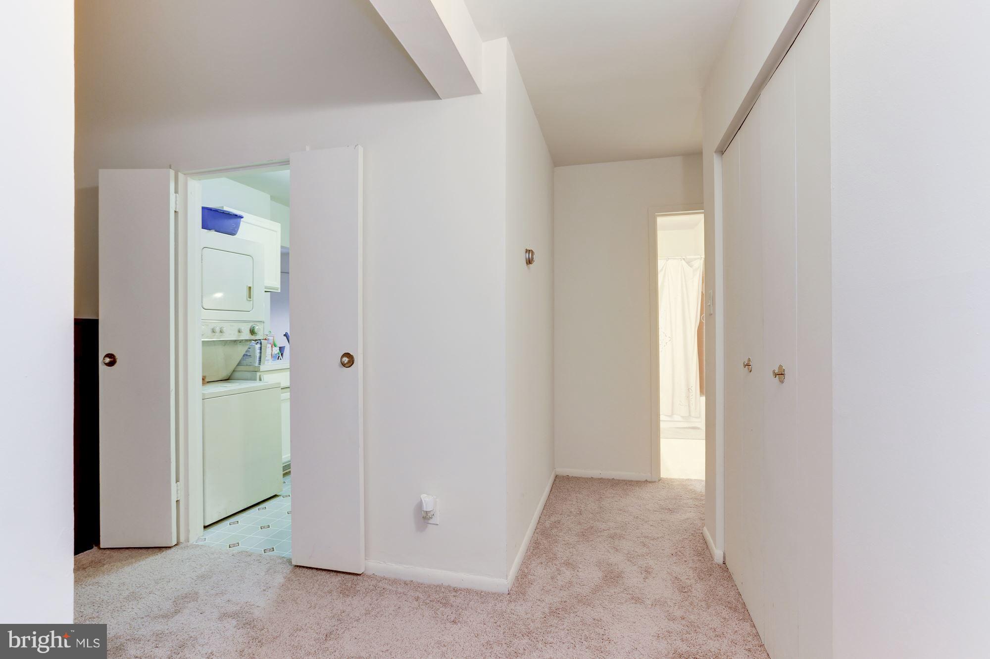 HUNTERS WOODS VILLAGE - Residential