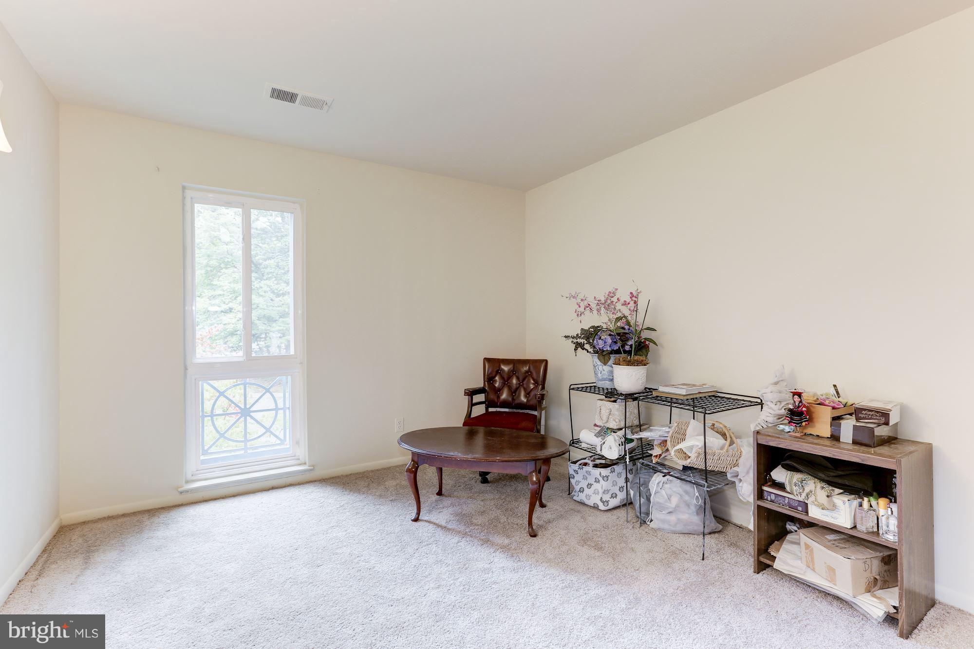 HUNTERS WOODS VILLAGE - Residential