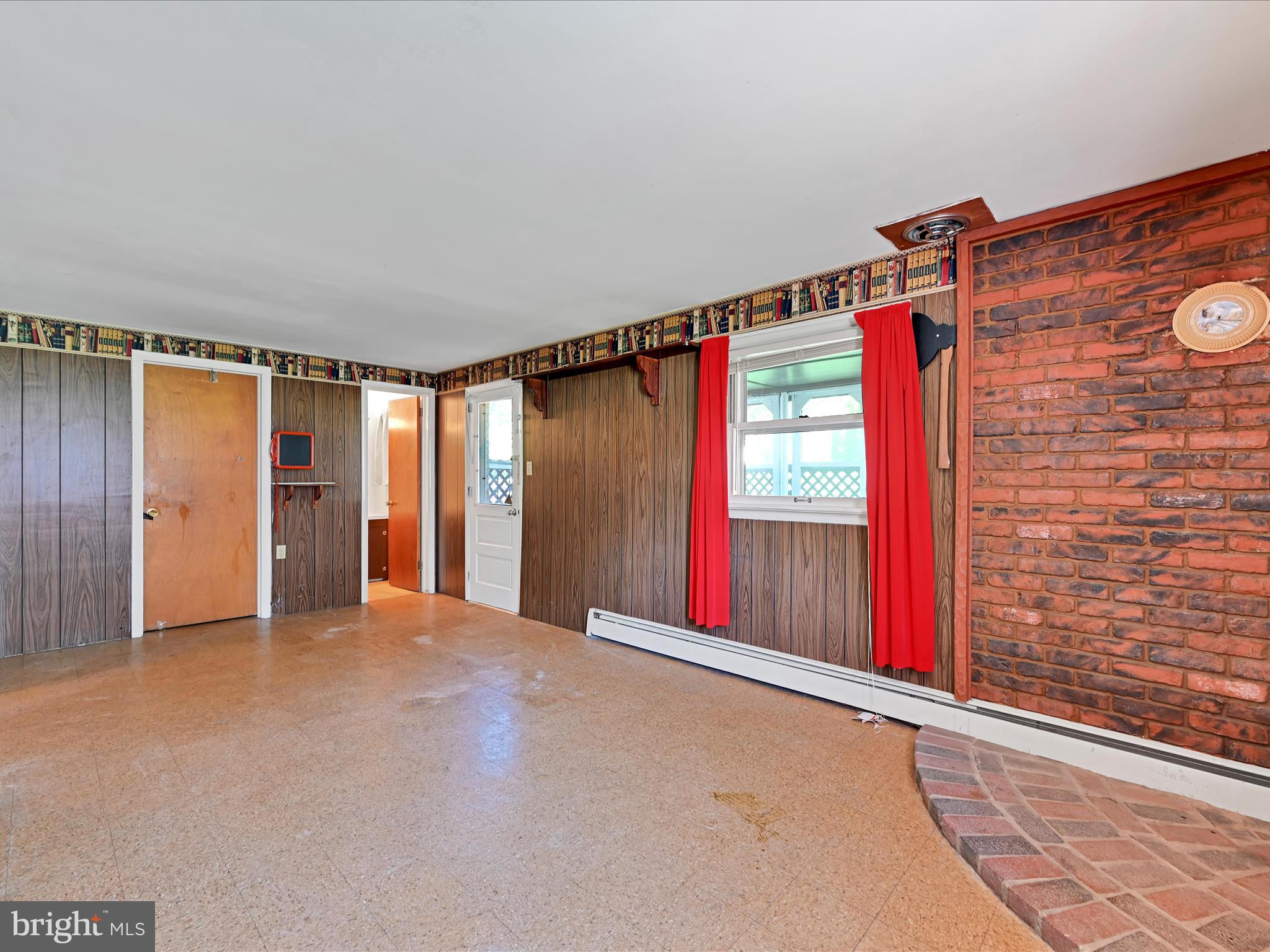 LANCASTER - Residential