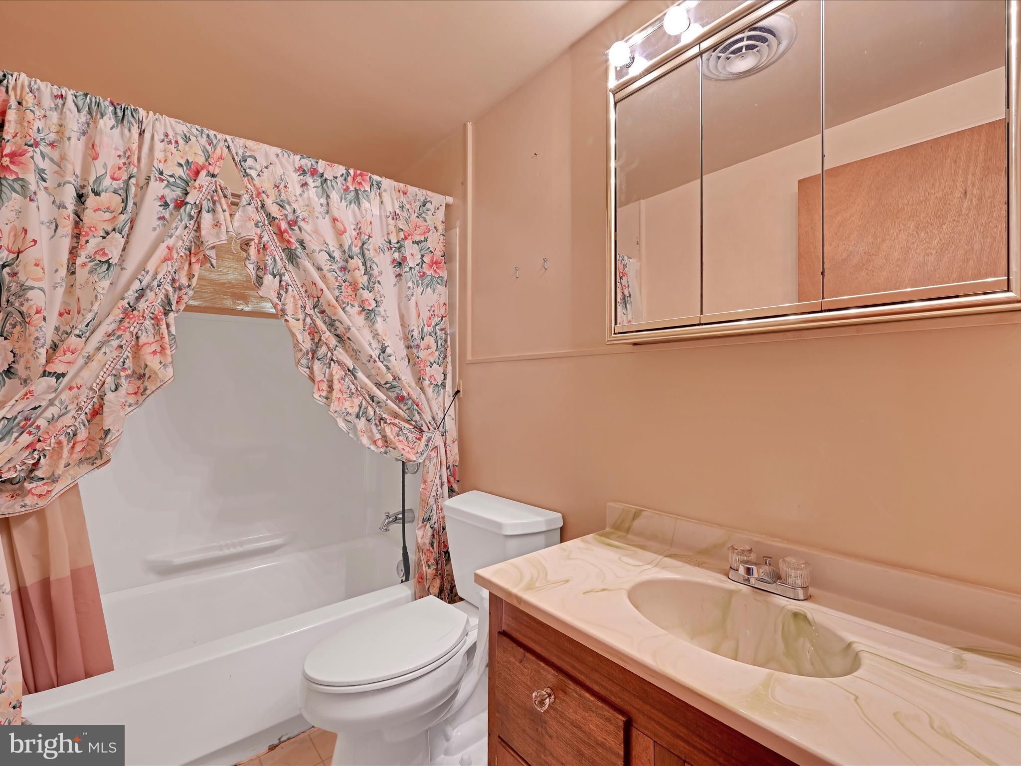 LANCASTER - Residential