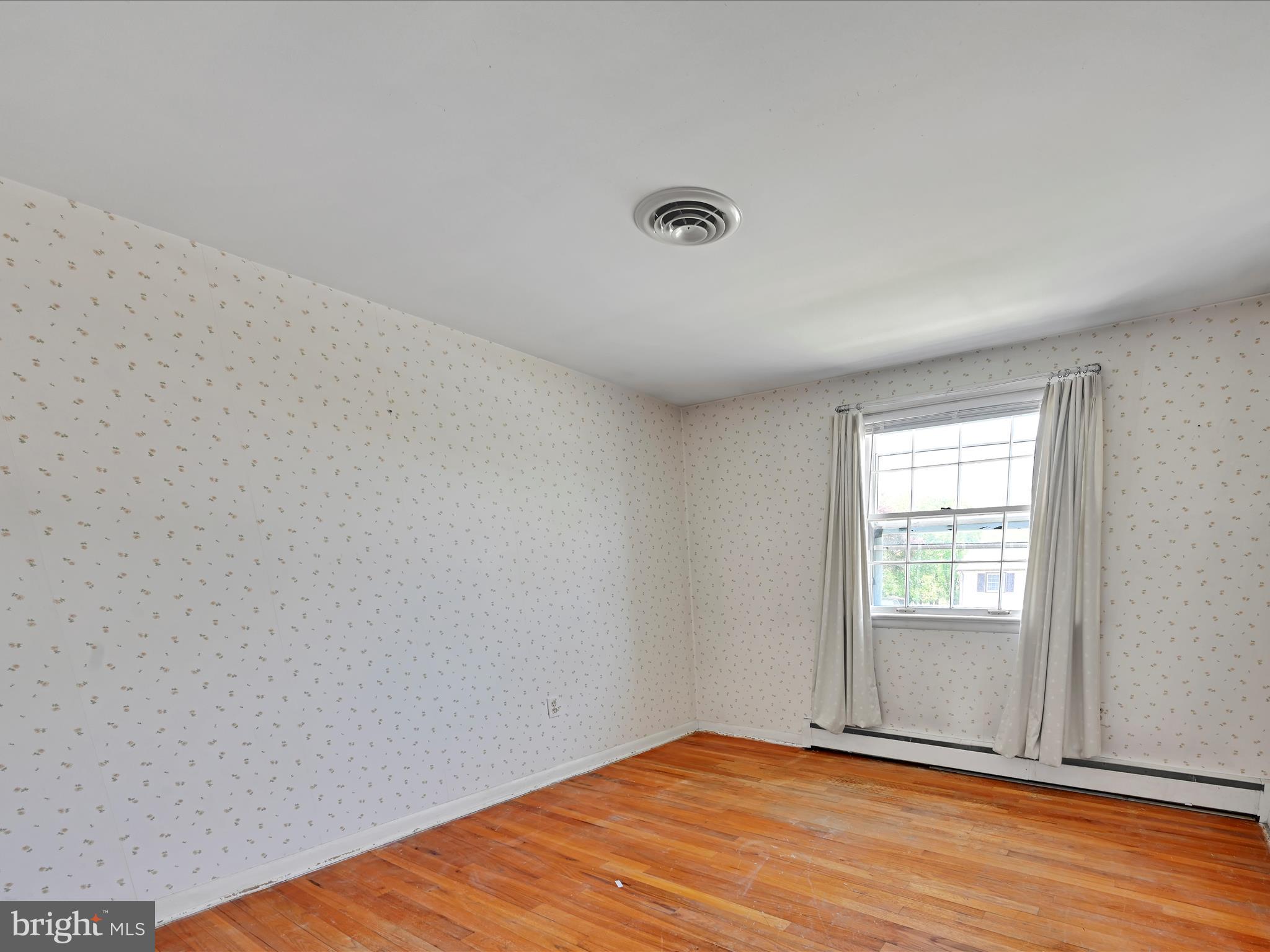 LANCASTER - Residential