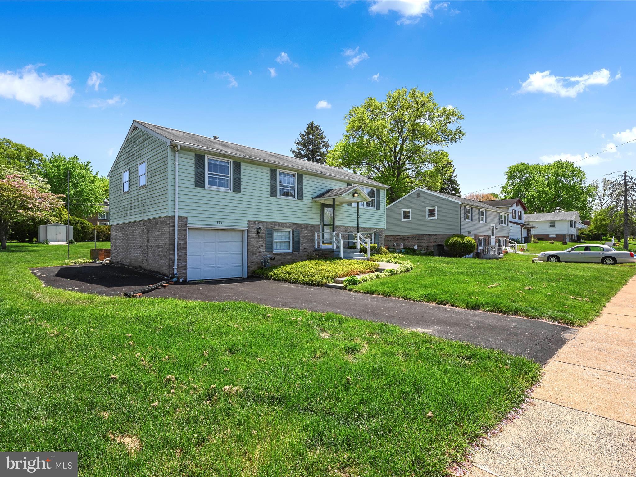131 GARDEN CITY DRIVE