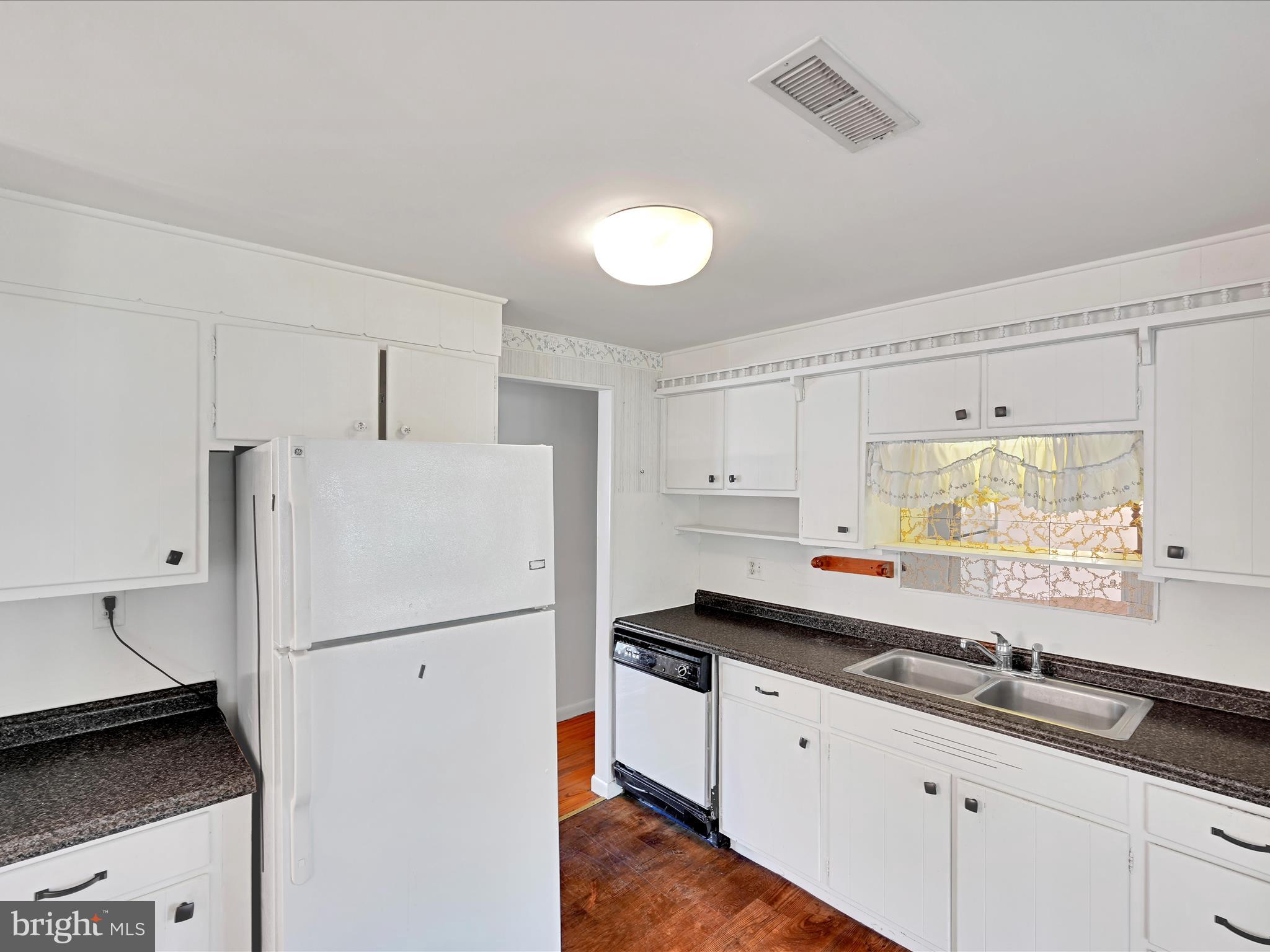 LANCASTER - Residential