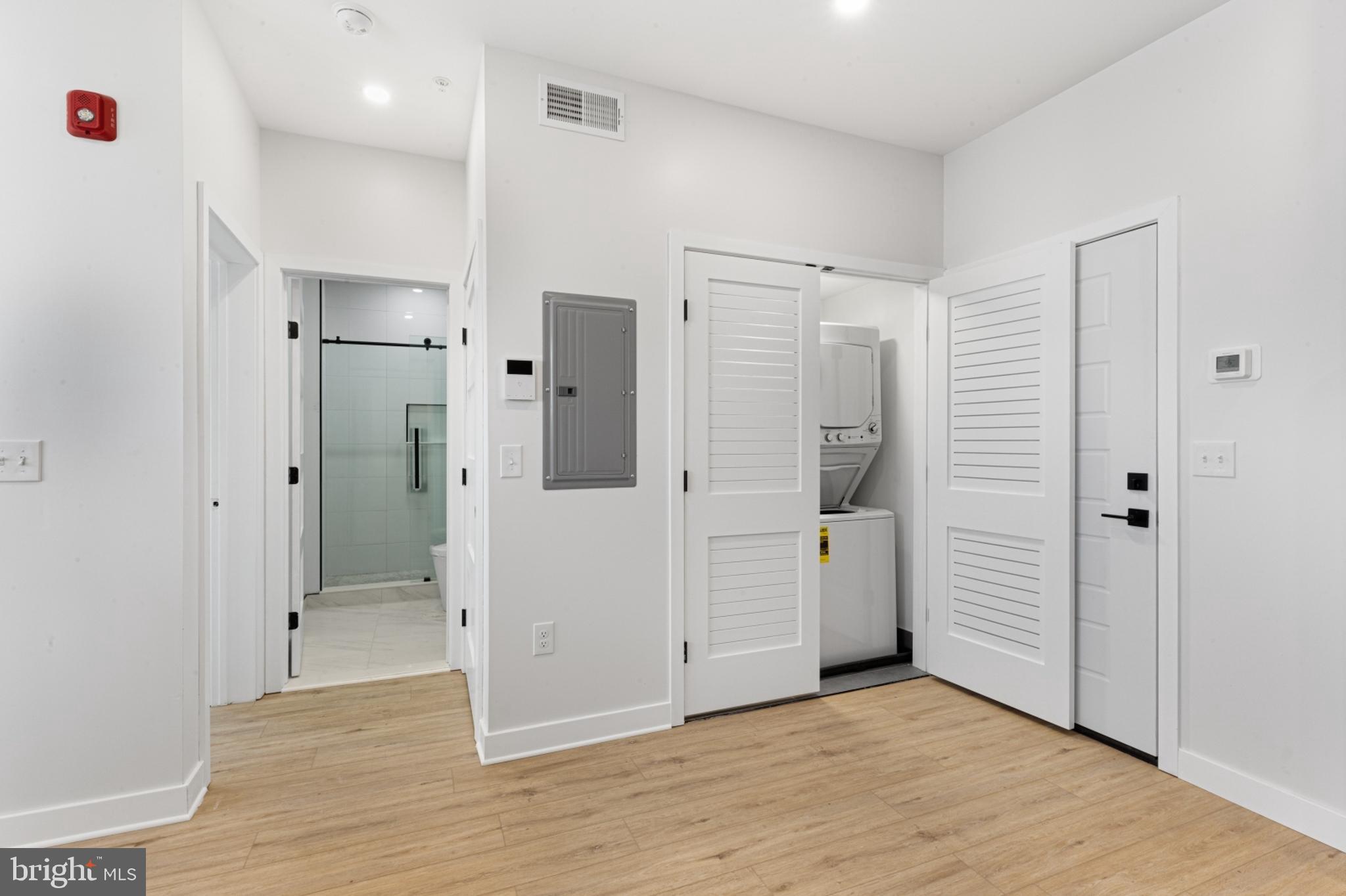 OLDE KENSINGTON - Residential Lease