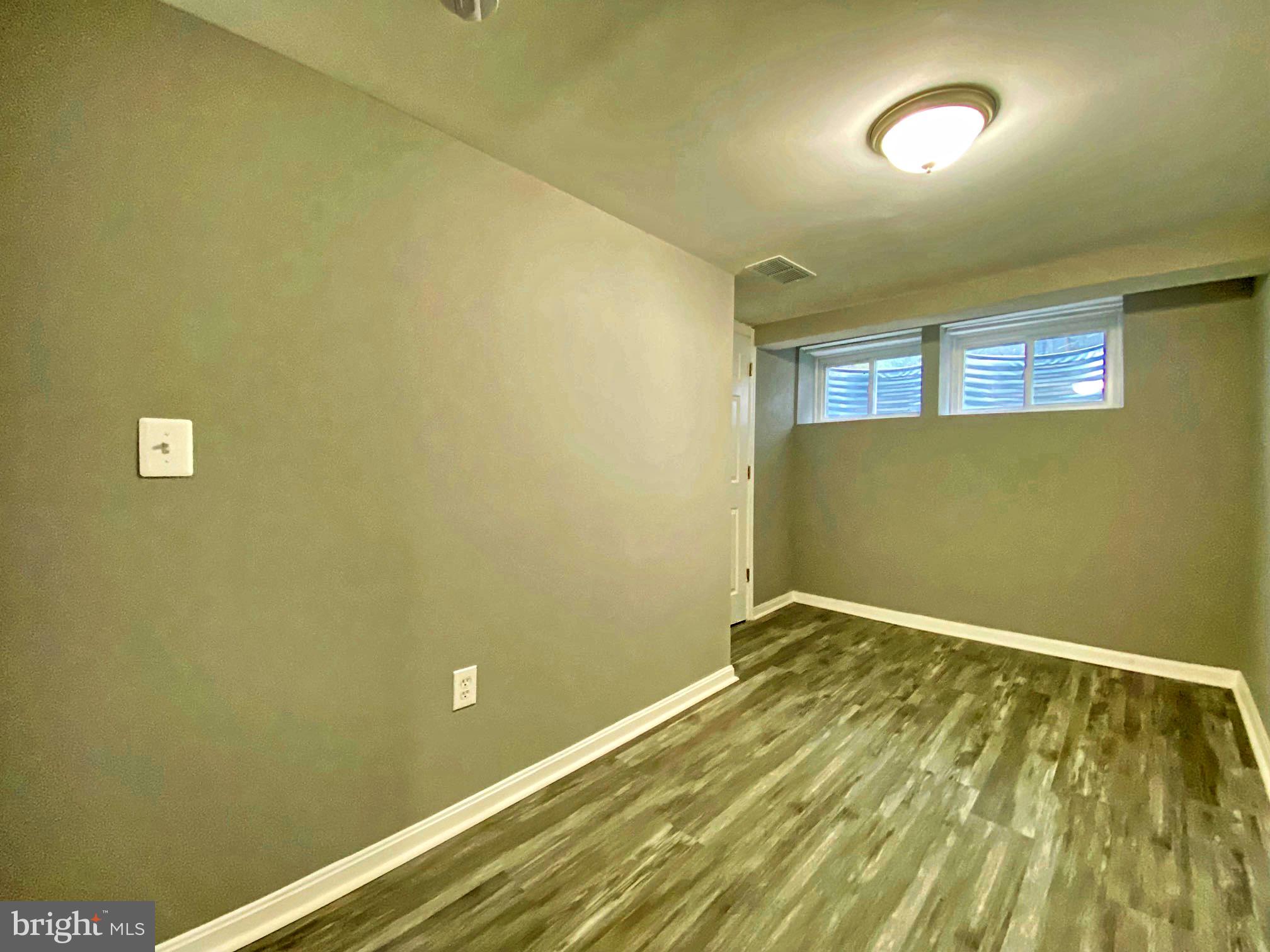 OXON HILL - Residential Lease