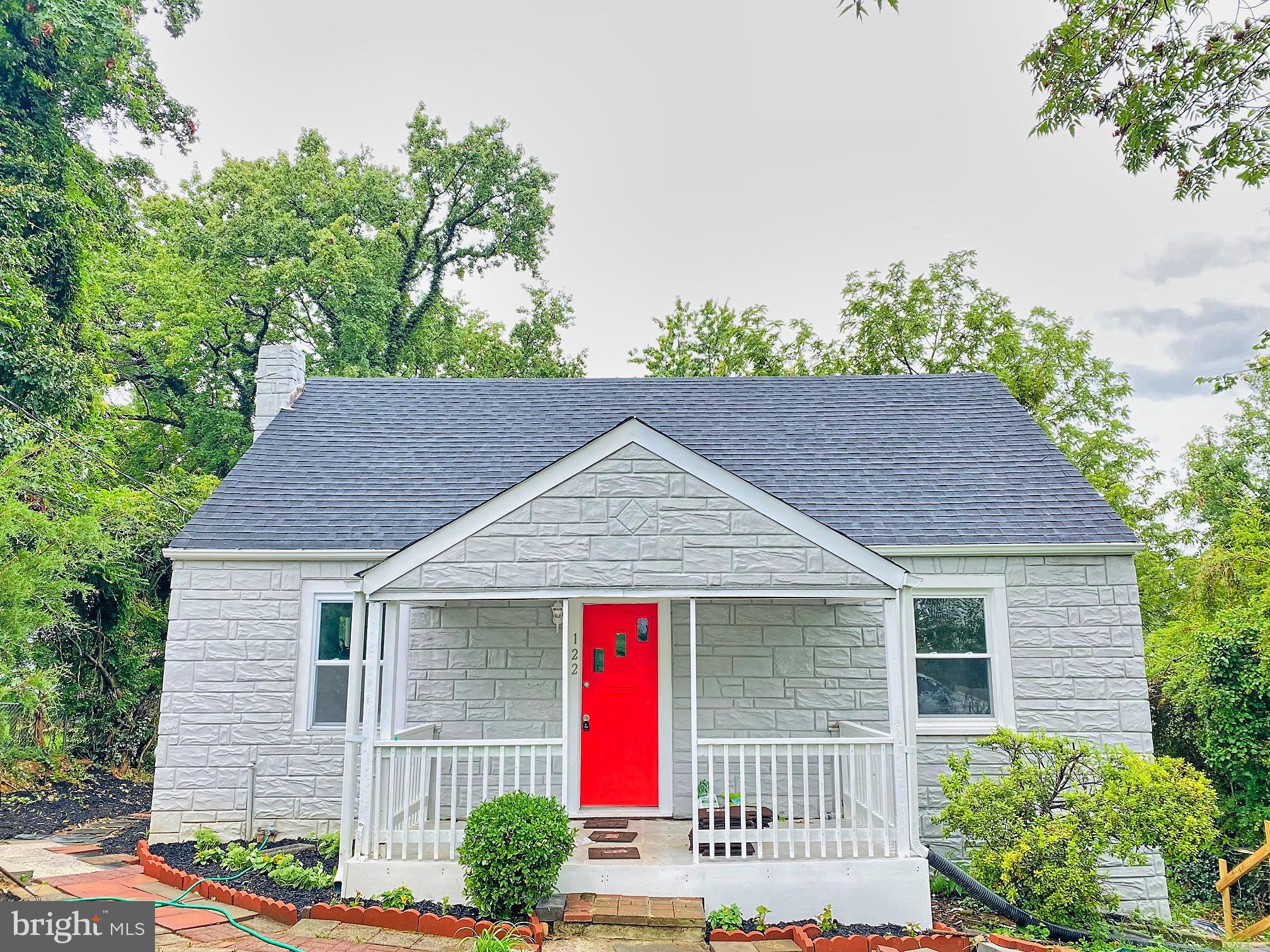 OXON HILL - Residential Lease