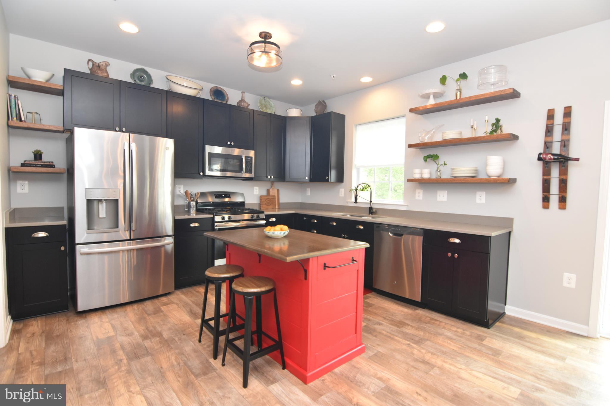 ELIZABETH HILLS PHASE 4 - Residential