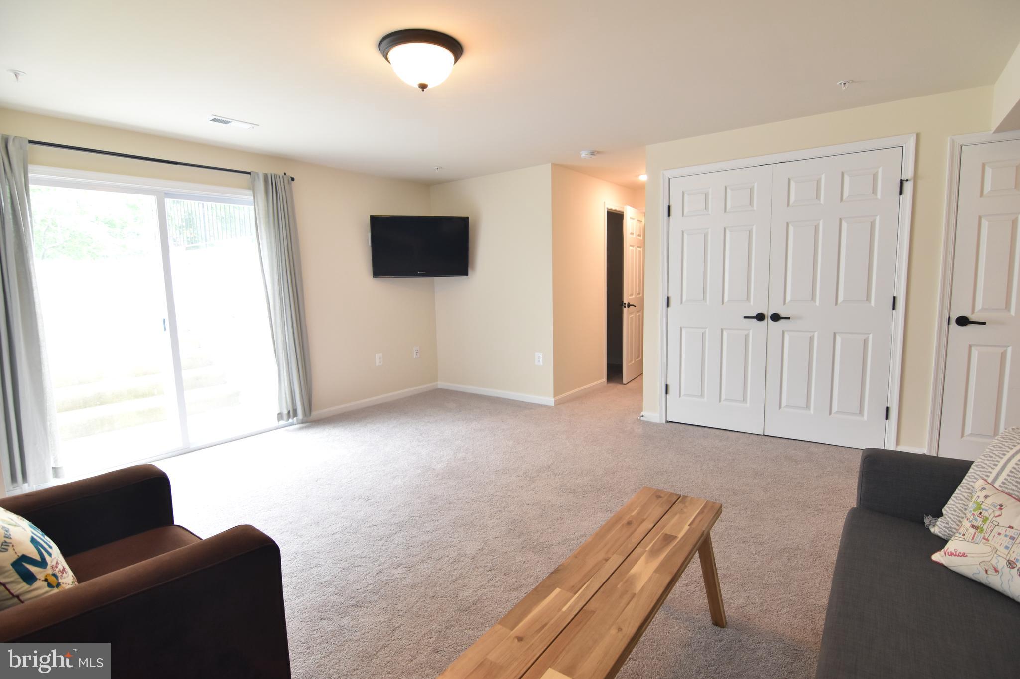 ELIZABETH HILLS PHASE 4 - Residential