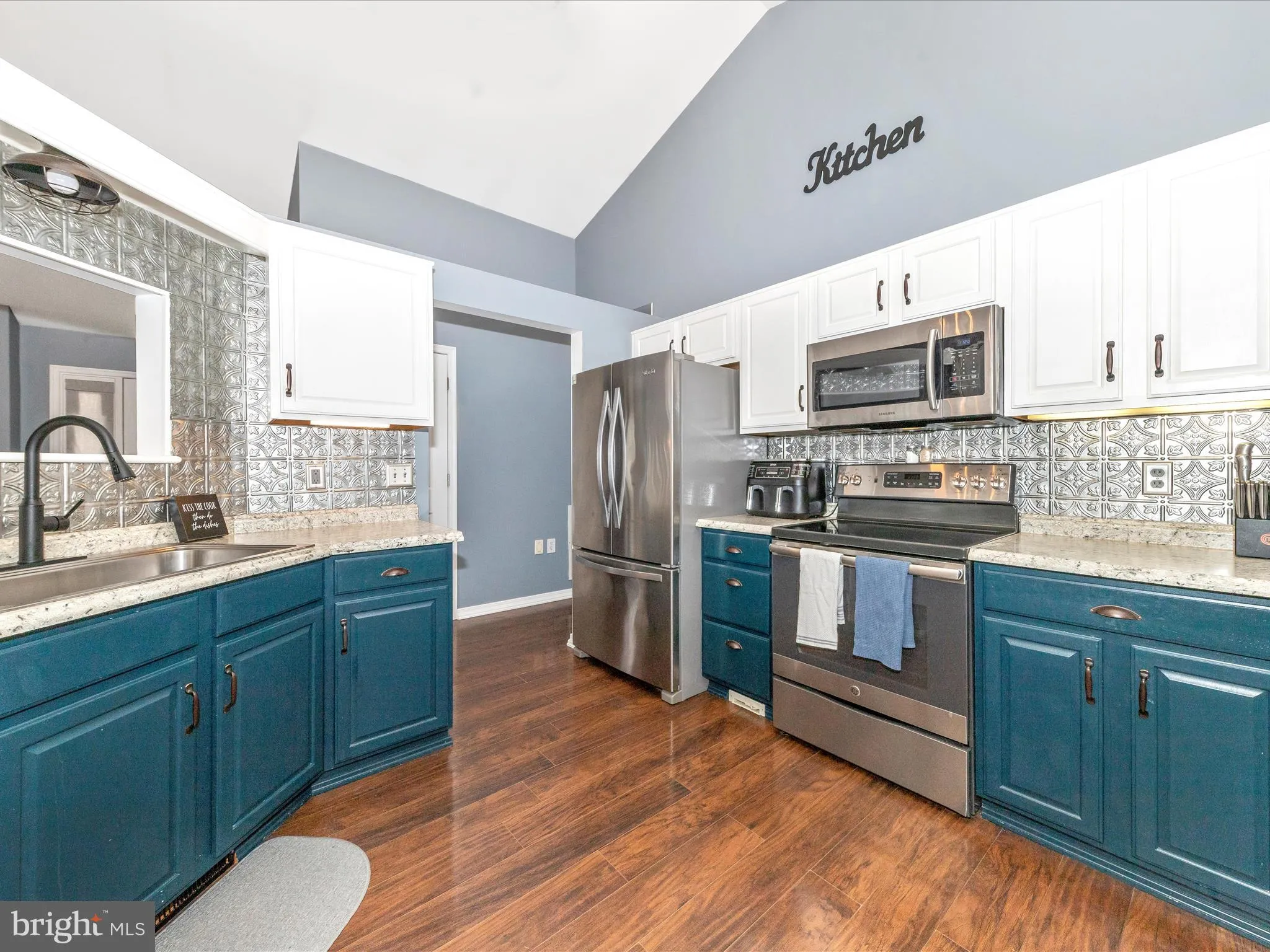 Hagerstown, Maryland 21740, United States, 3 Bedrooms Bedrooms, ,2 BathroomsBathrooms,Residential,Coming Soon,214931