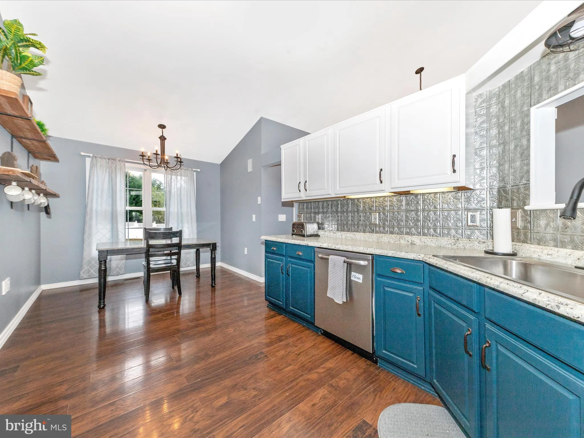 Hagerstown, Maryland 21740, United States, 3 Bedrooms Bedrooms, ,2 BathroomsBathrooms,Residential,Coming Soon,214931