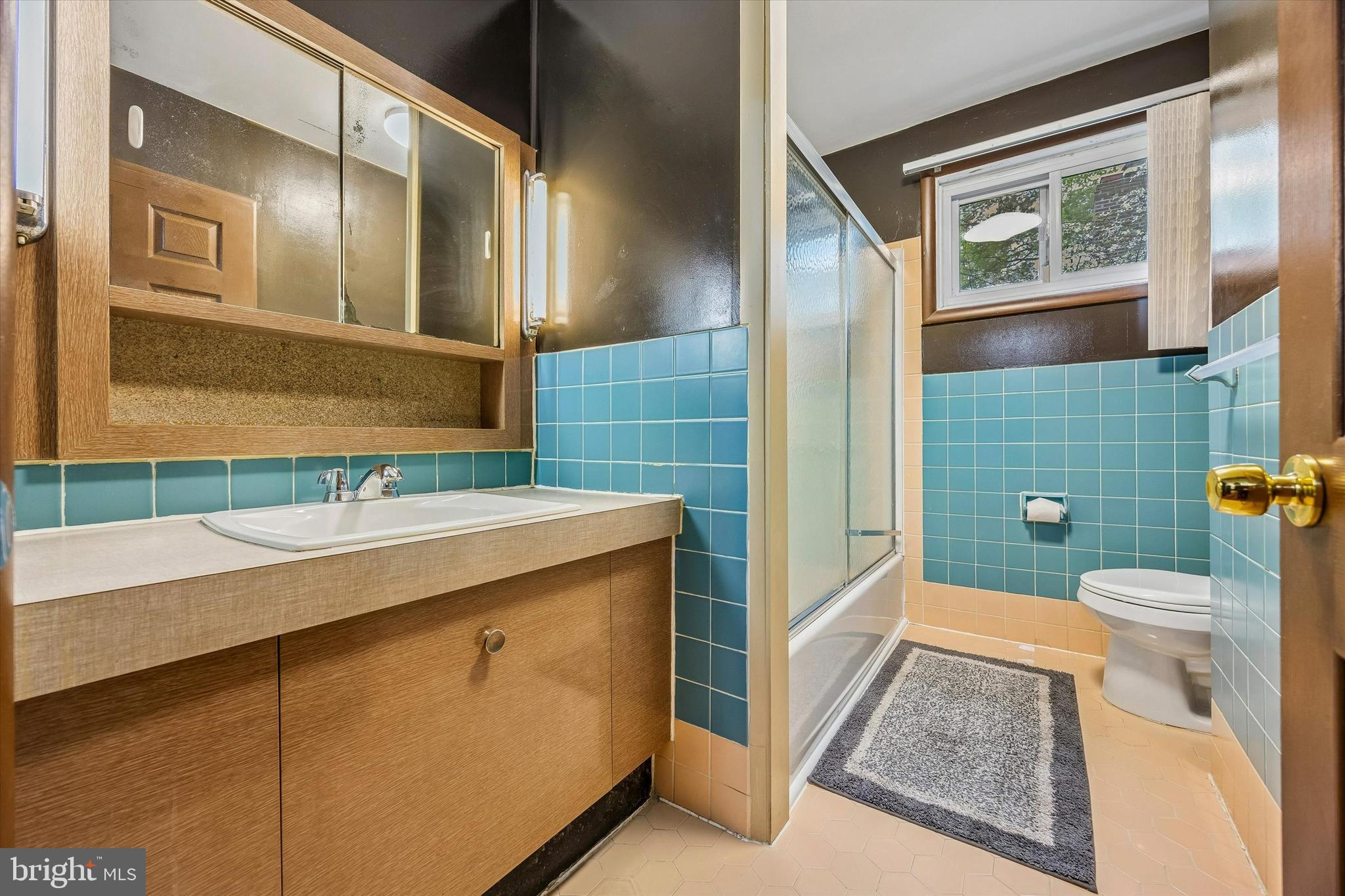 CROSSWICKS - Residential