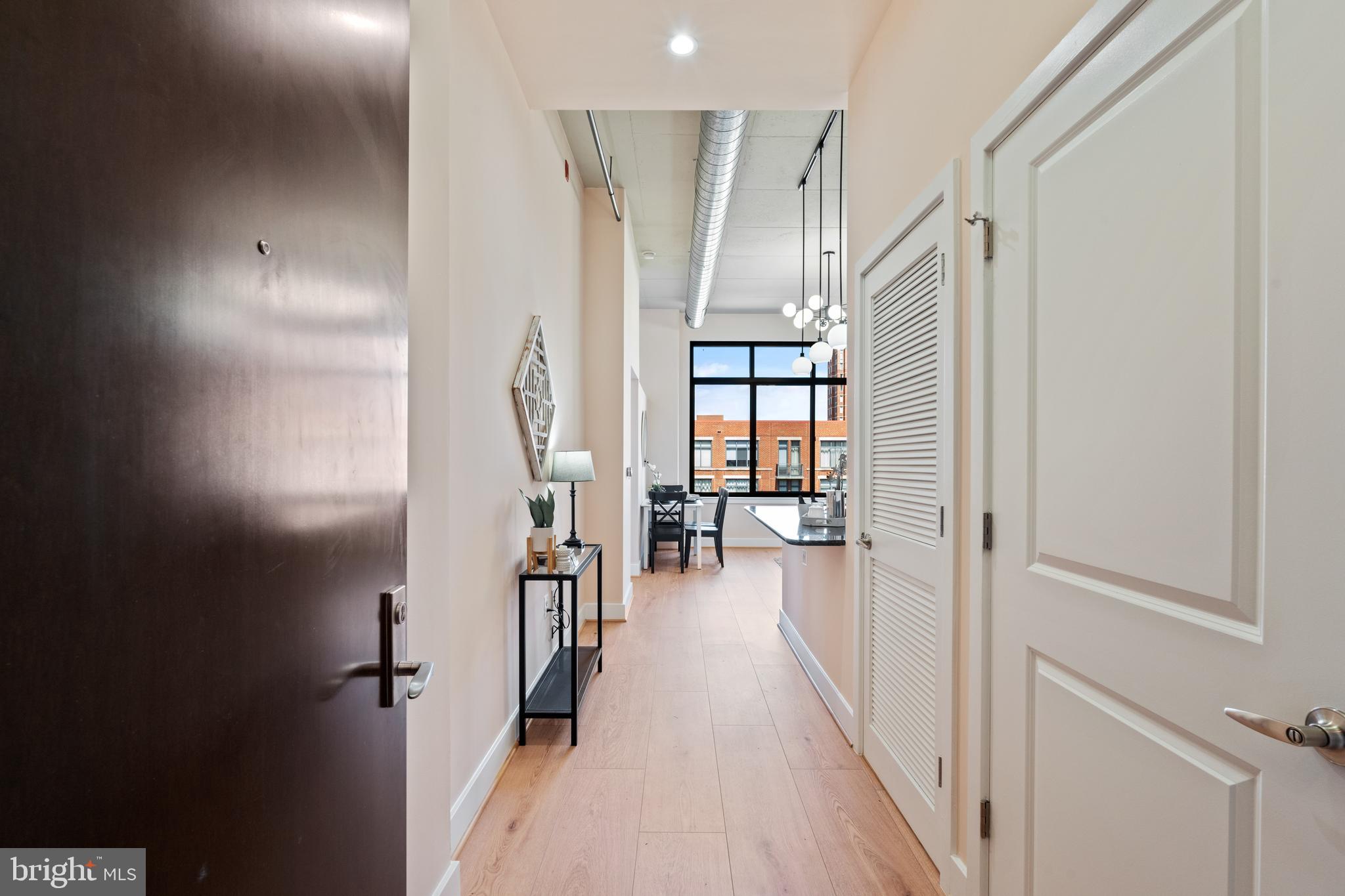 520 JOHN CARLYLE STREET 433