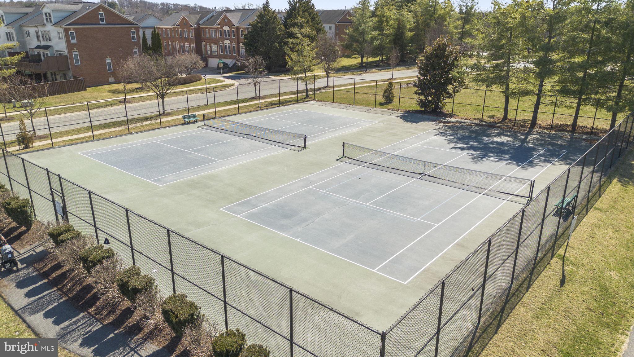 PINEY GLEN VILLAGE - Residential