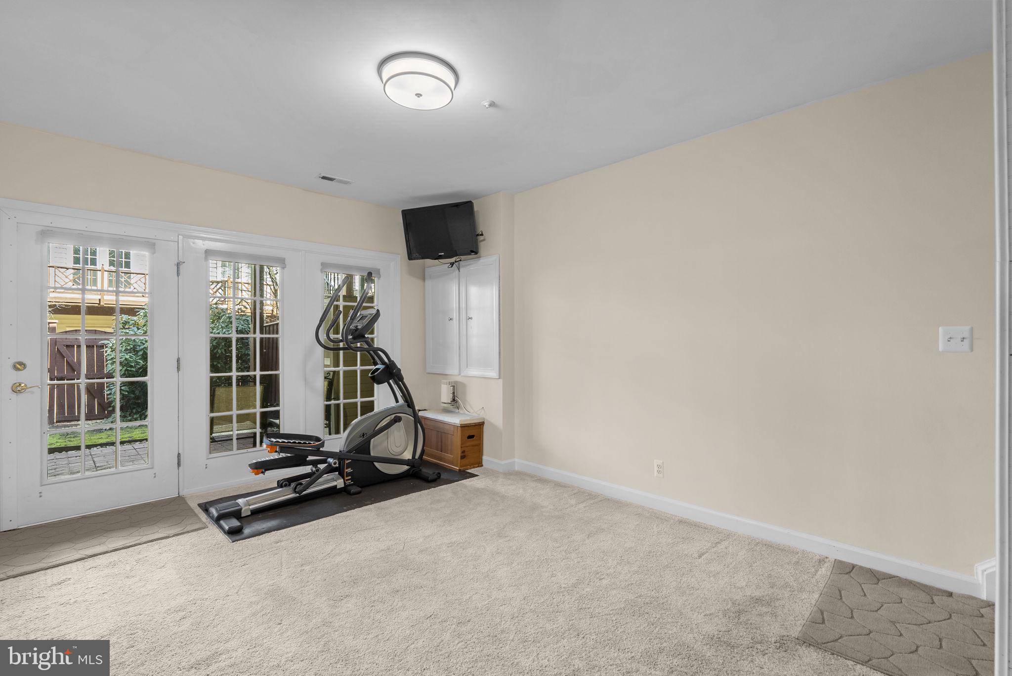 PINEY GLEN VILLAGE - Residential