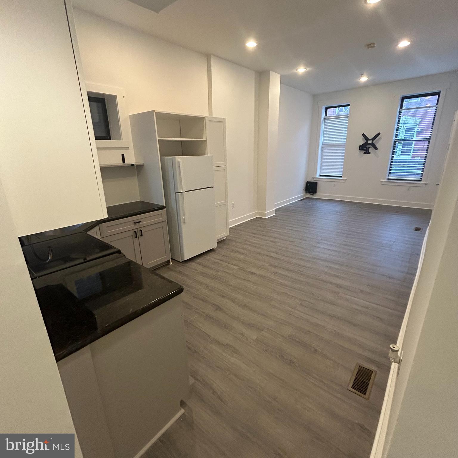 SHARSWOOD - Residential Lease