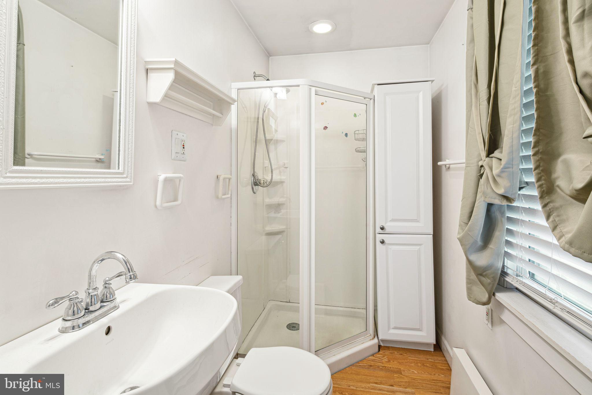 JENKINTOWN - Residential