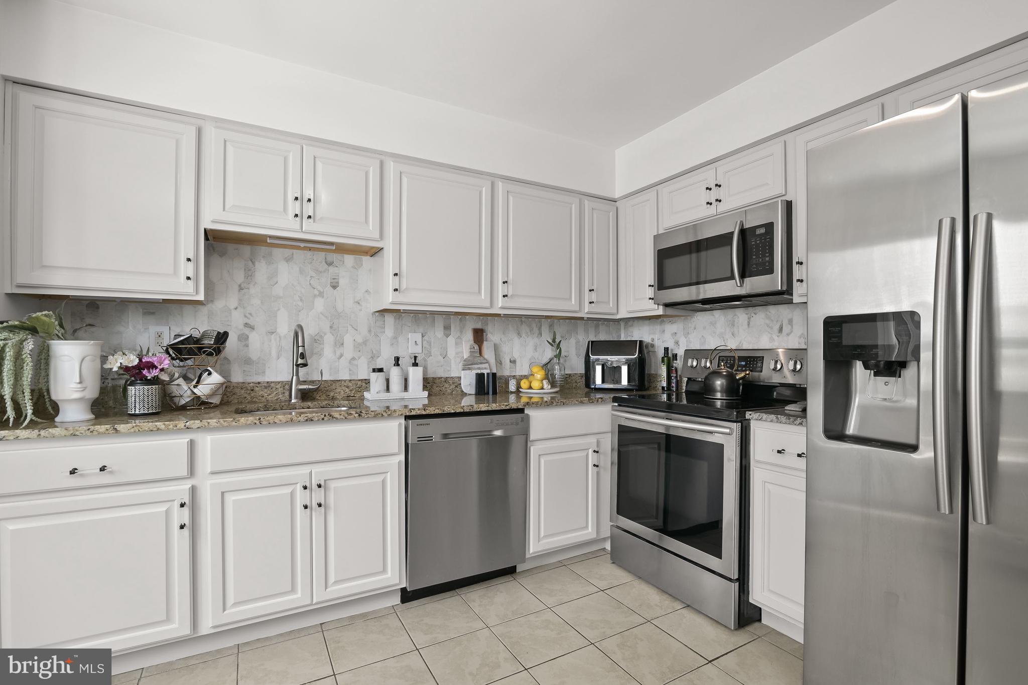 PRINCETON SQUARE PLAT FO - Residential