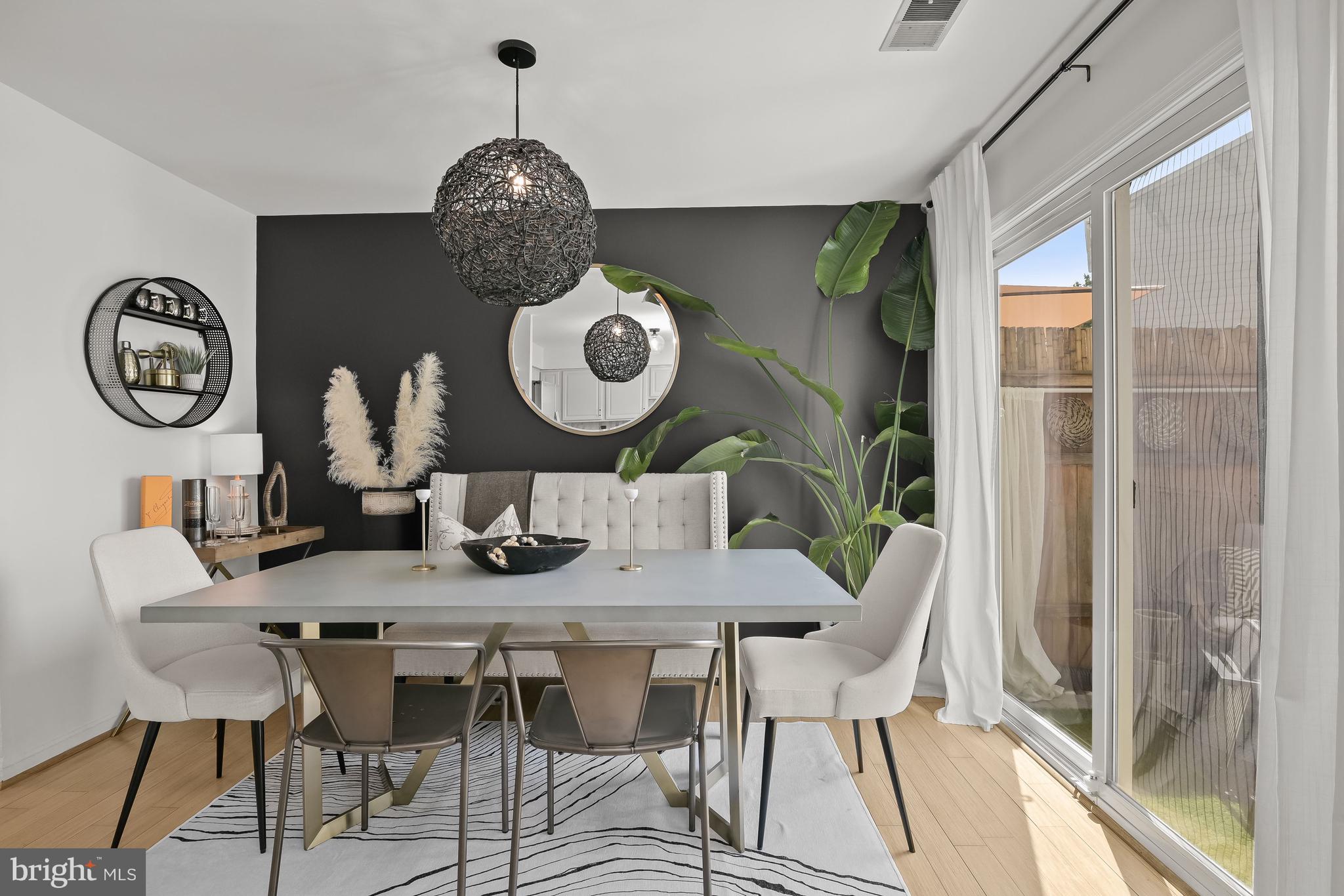 PRINCETON SQUARE PLAT FO - Residential