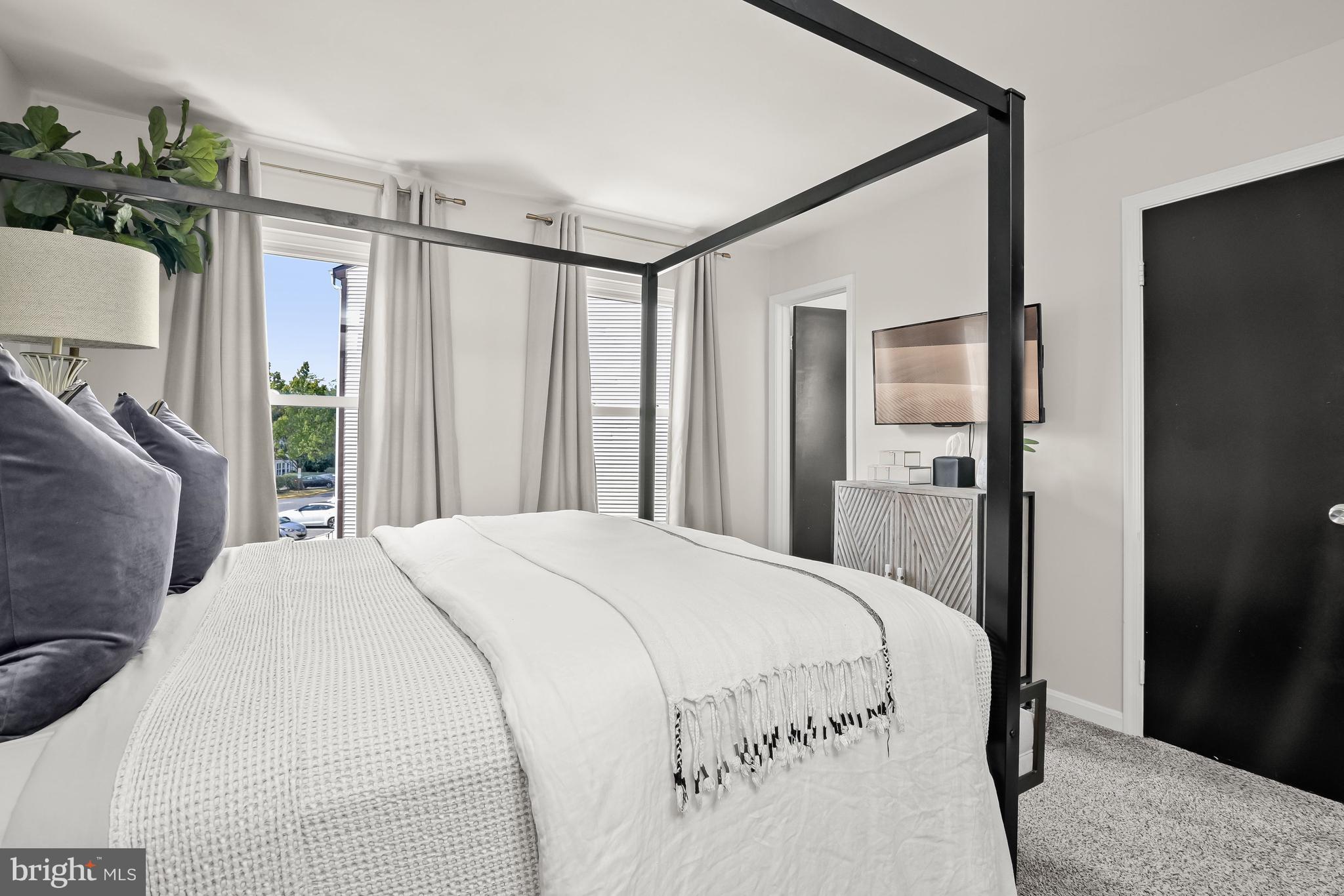 PRINCETON SQUARE PLAT FO - Residential