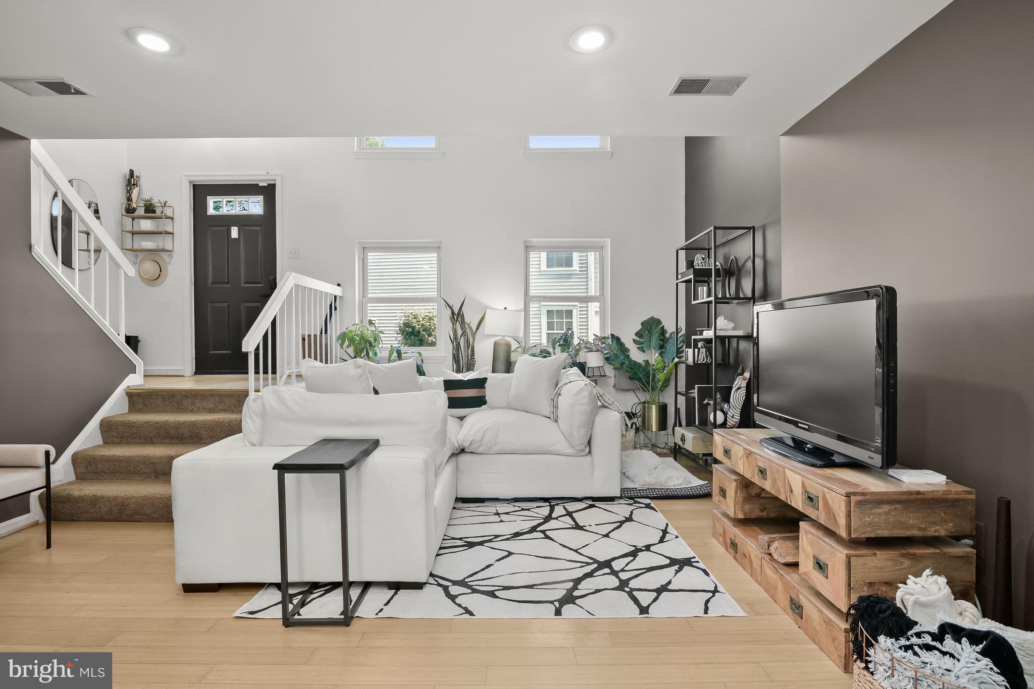 PRINCETON SQUARE PLAT FO - Residential