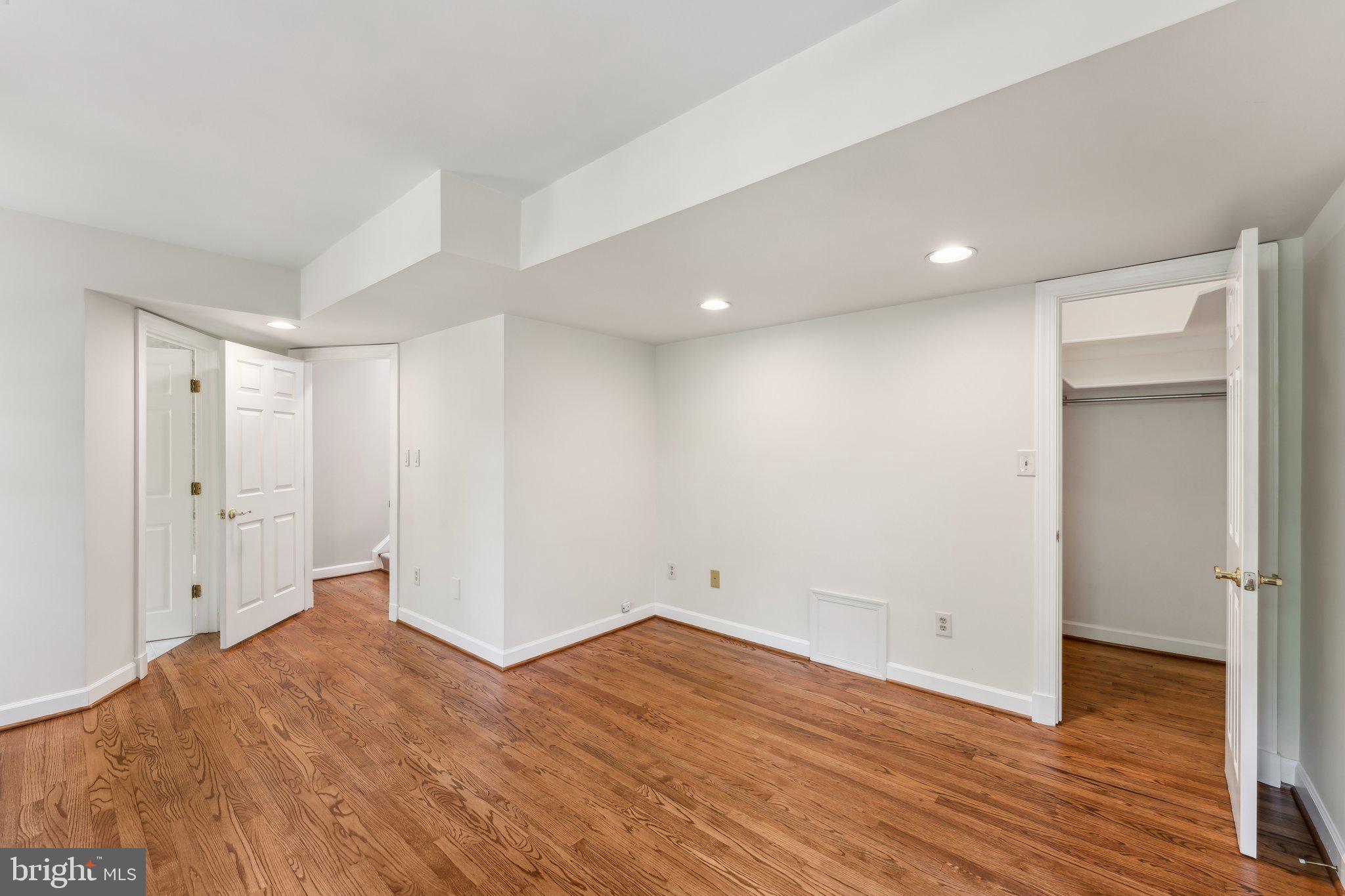 GEORGETOWN - Residential