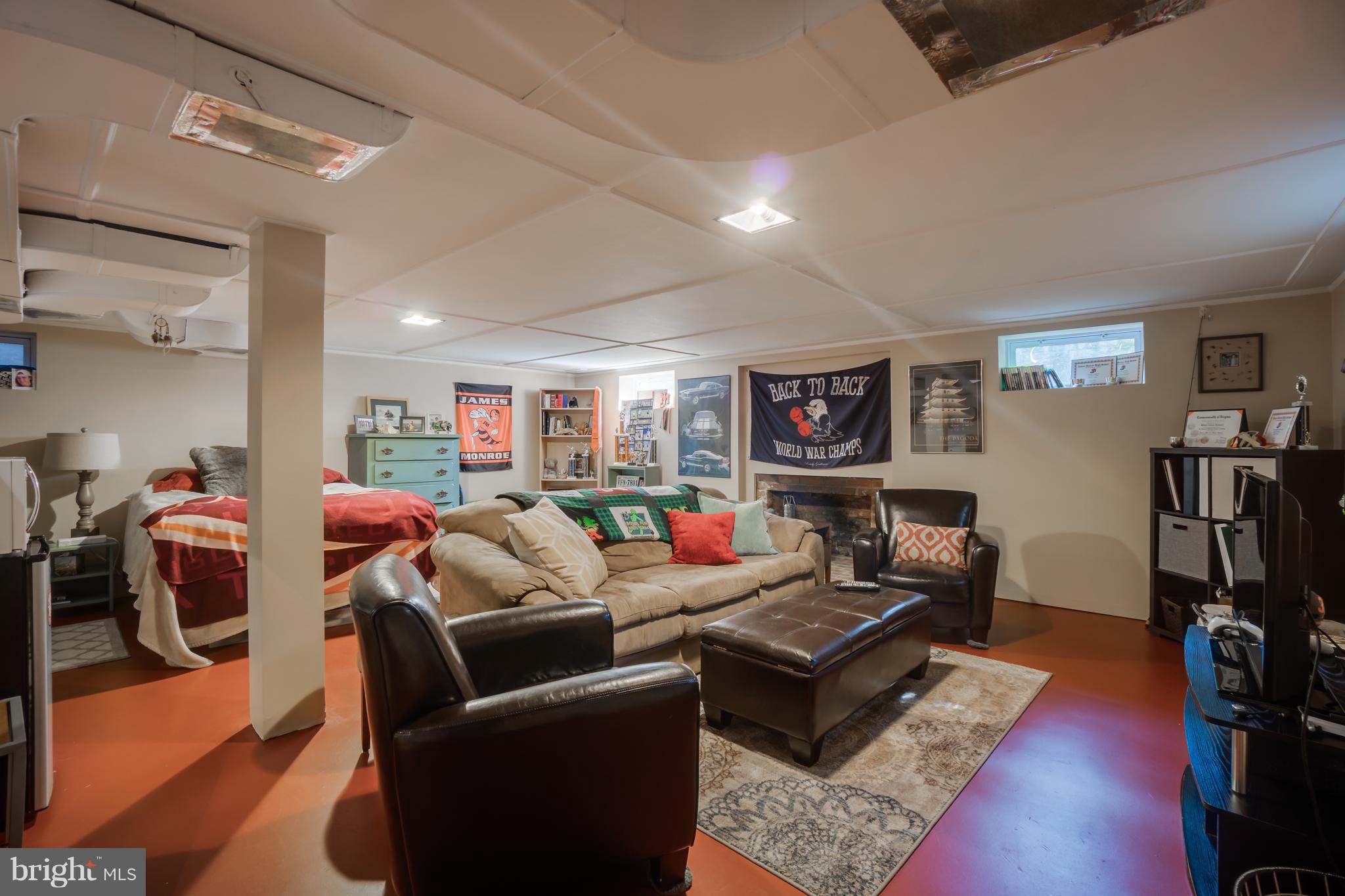COLLEGE TERRACE - Residential