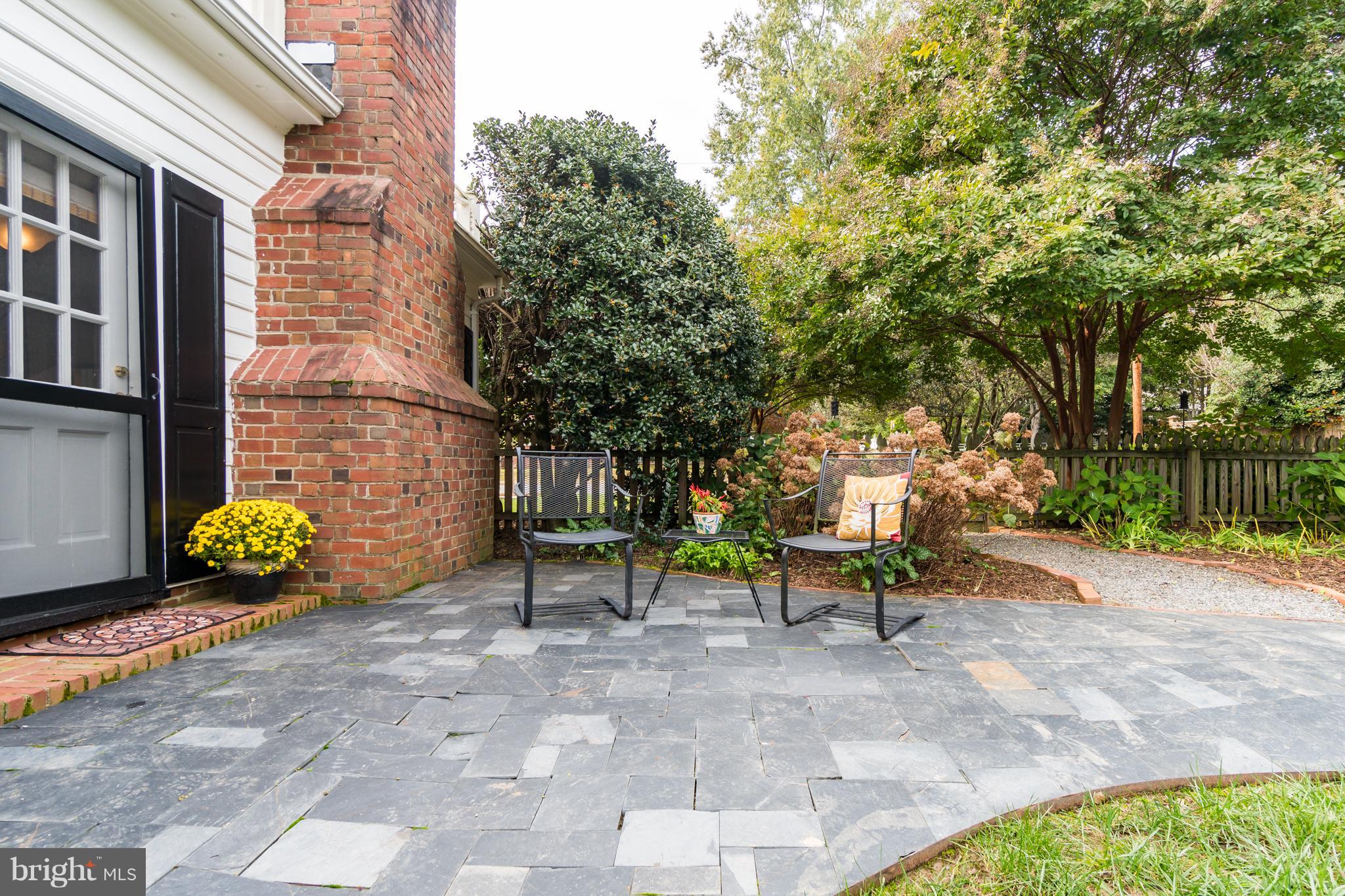 COLLEGE TERRACE - Residential
