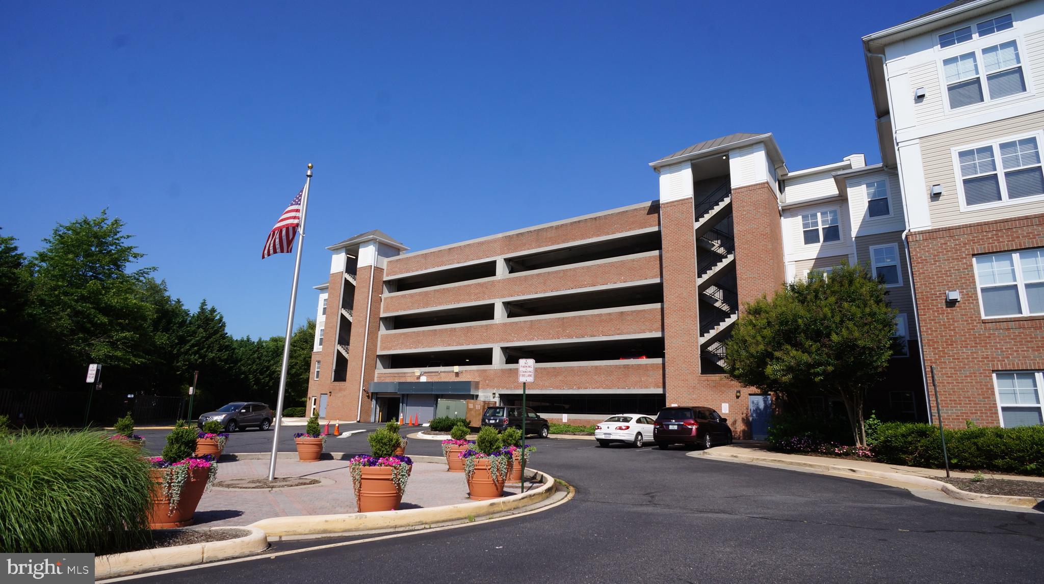 CHANTILLY PARK - Residential