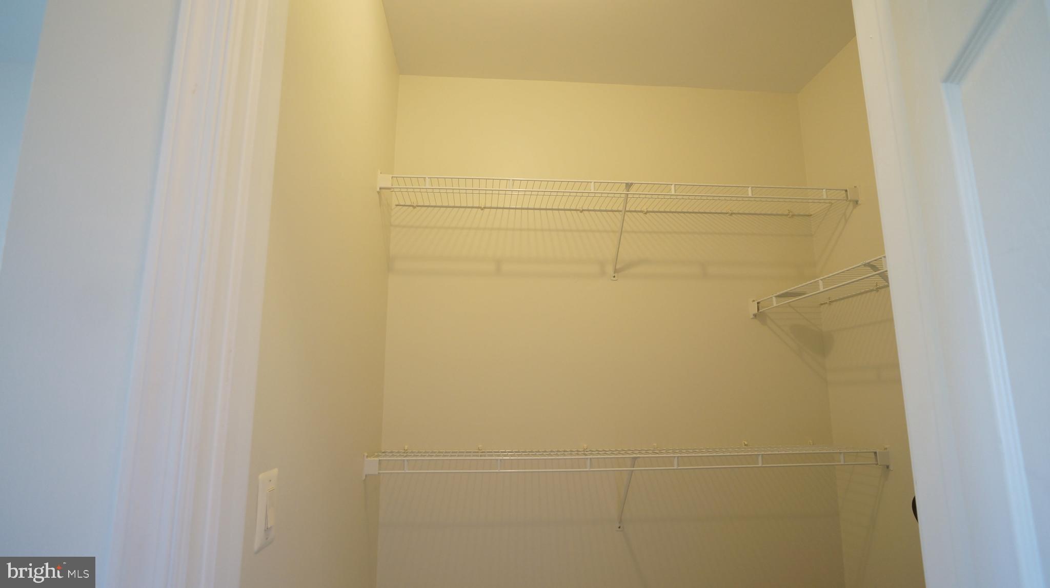 CHANTILLY PARK - Residential