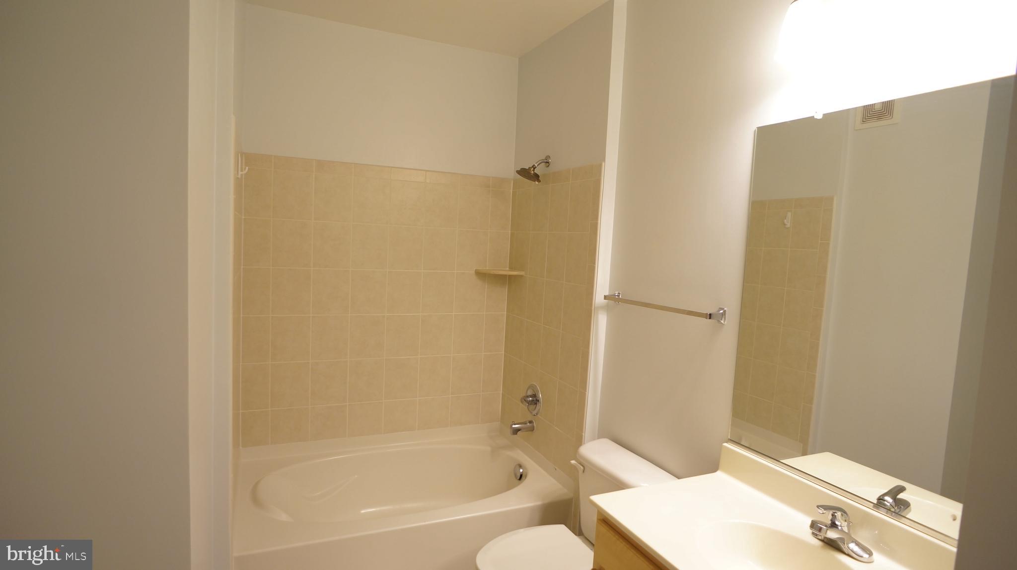 CHANTILLY PARK - Residential